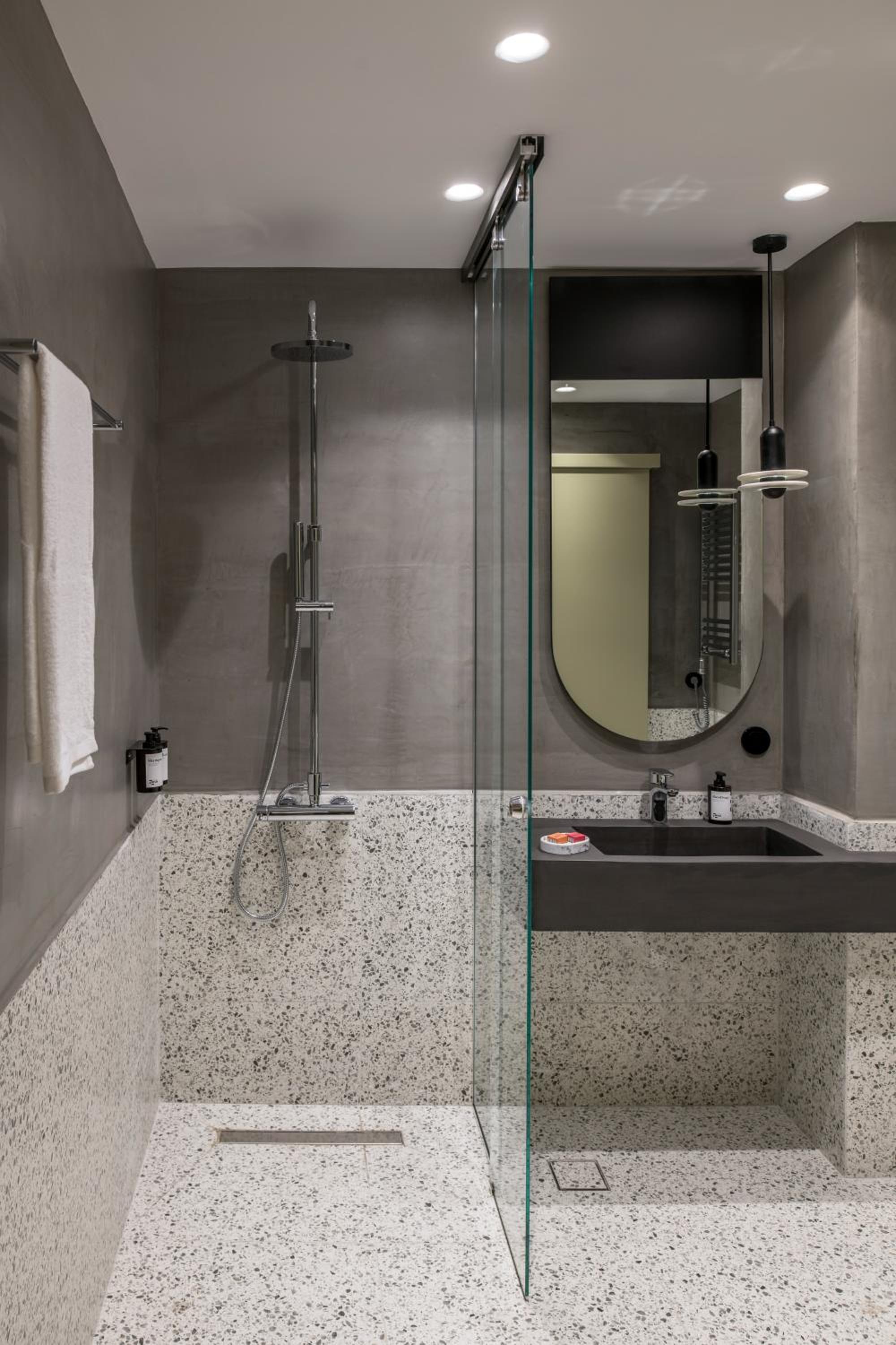 Deluxe Suite - Photo 7