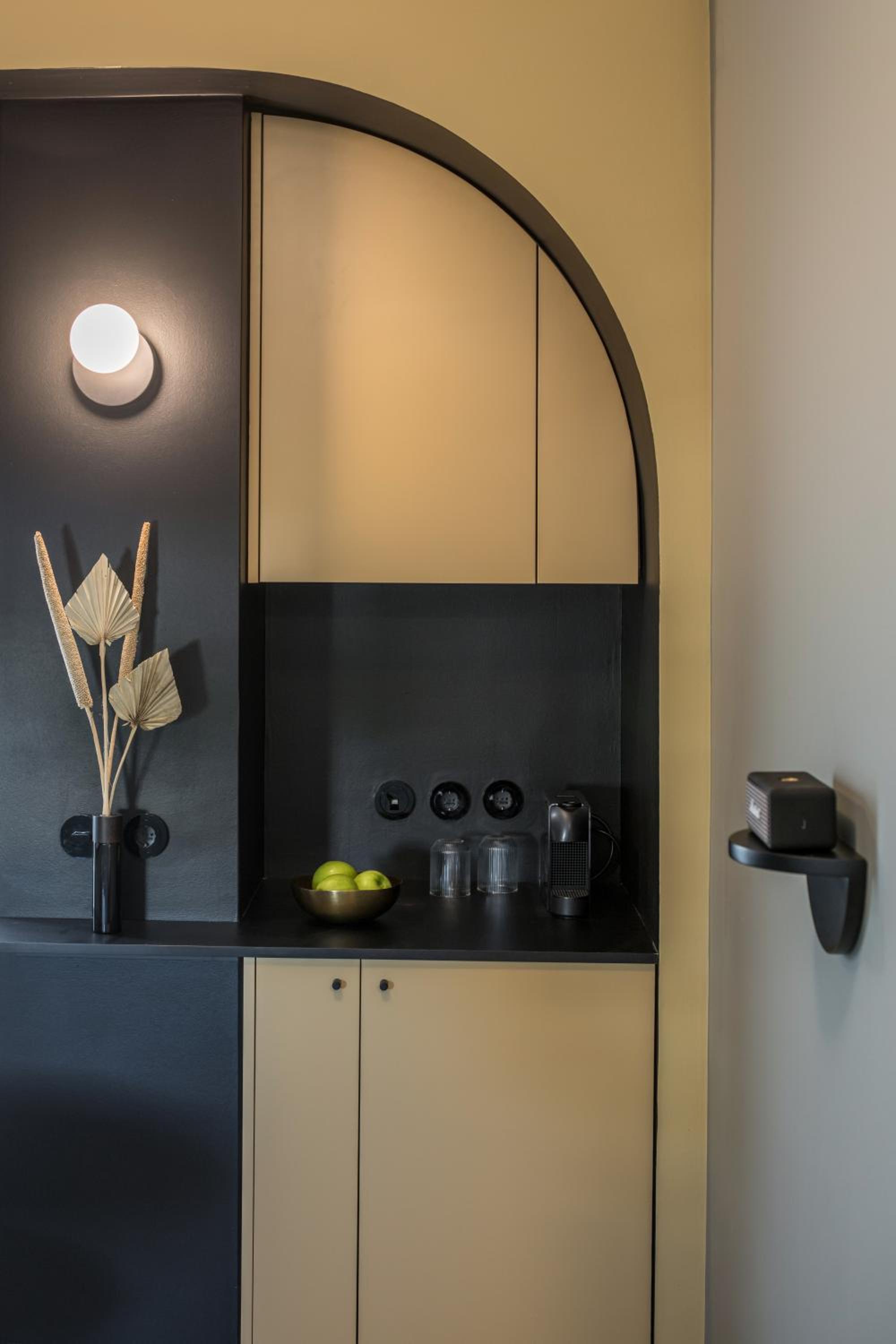Deluxe Suite - Photo 5