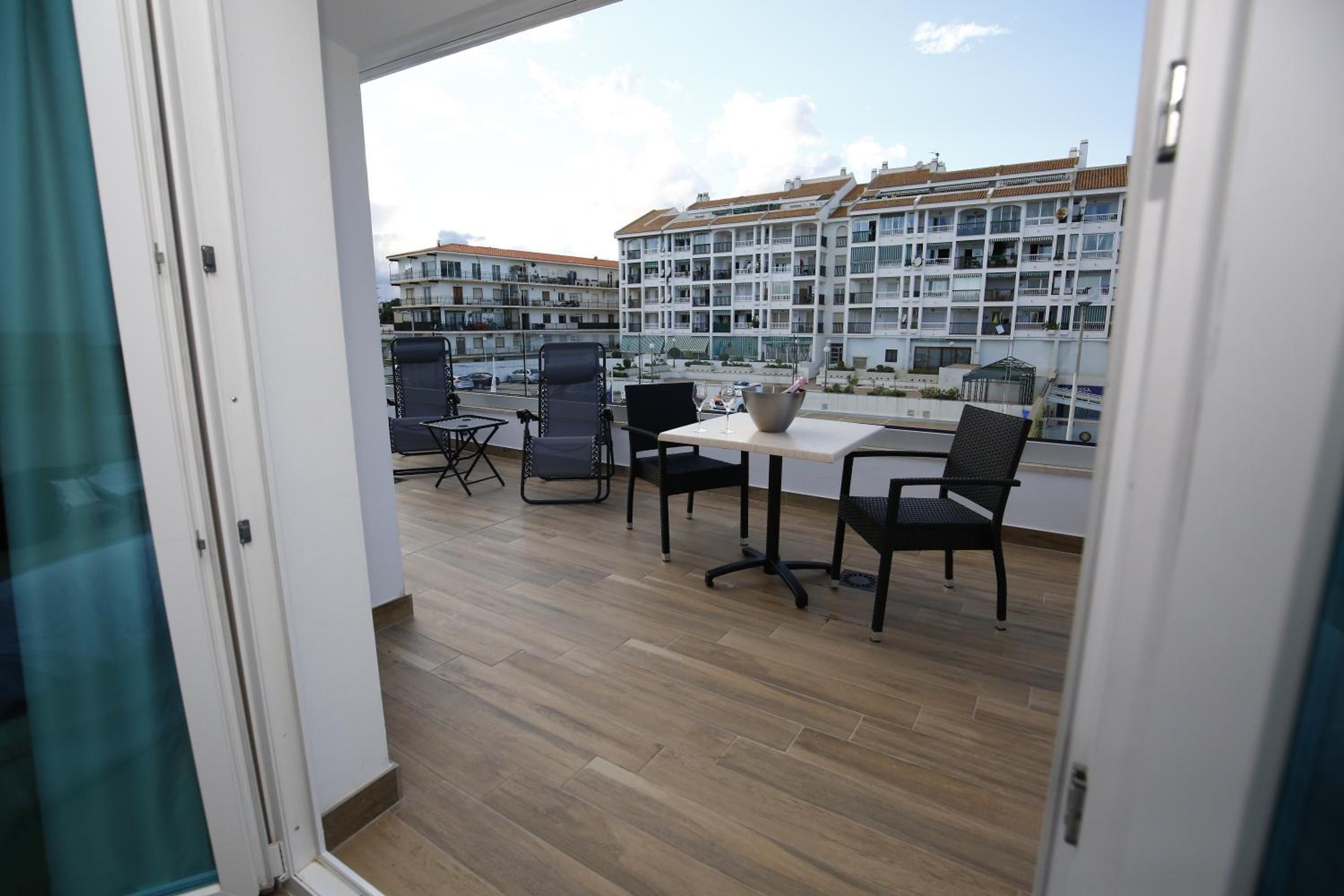 Suite with Terrace - Photo 3
