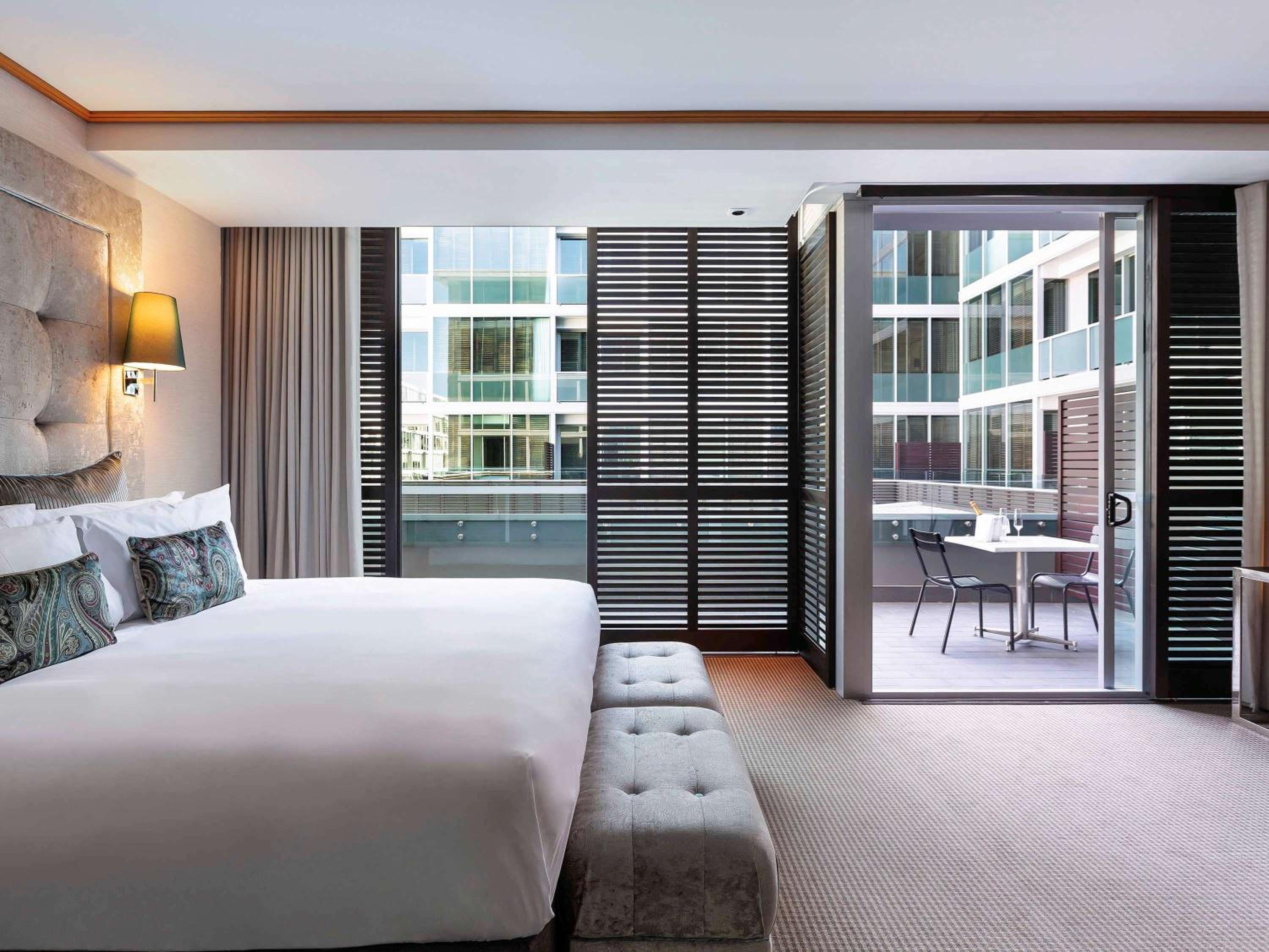 Luxury Room with Balcony - Photo 1