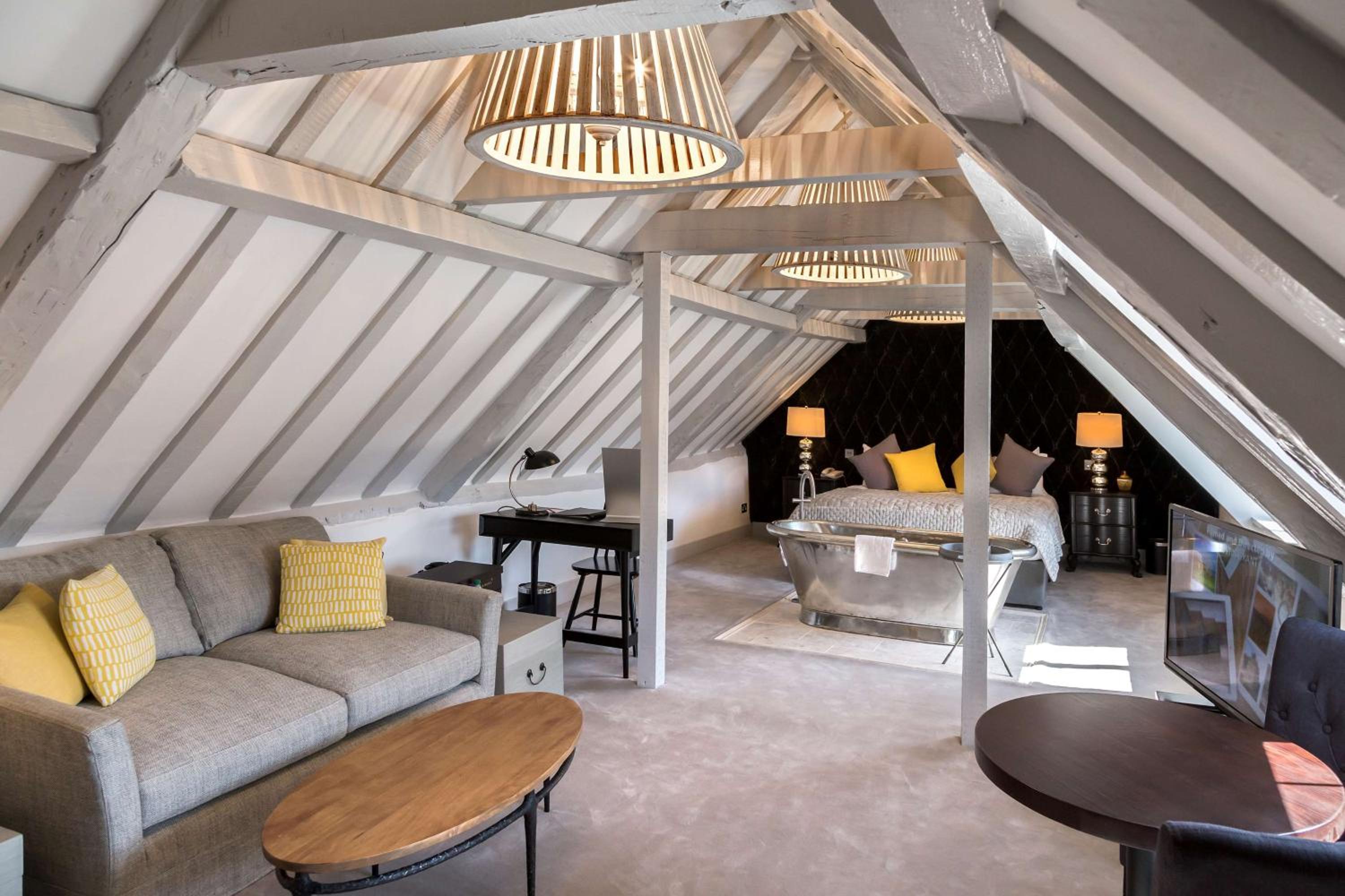 King Suite - Photo 3