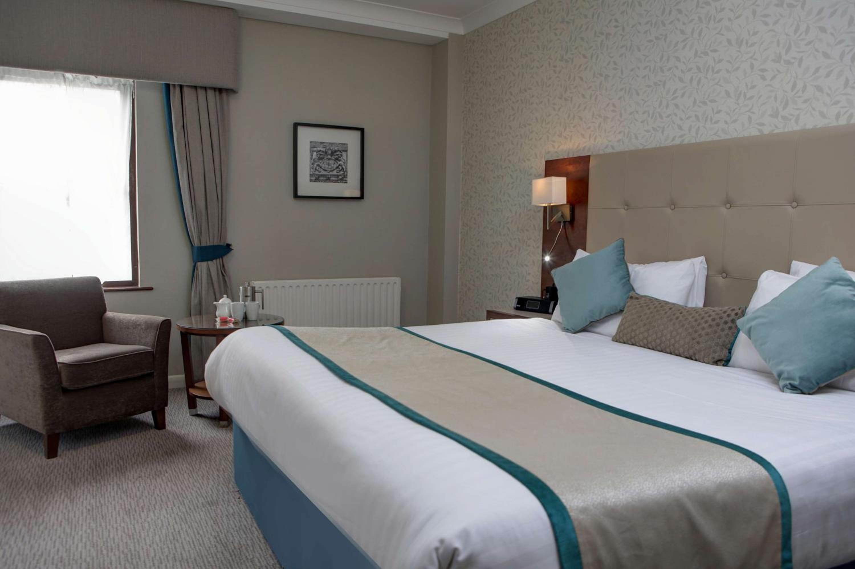 Executive King Room - Non-Smoking - Photo 6