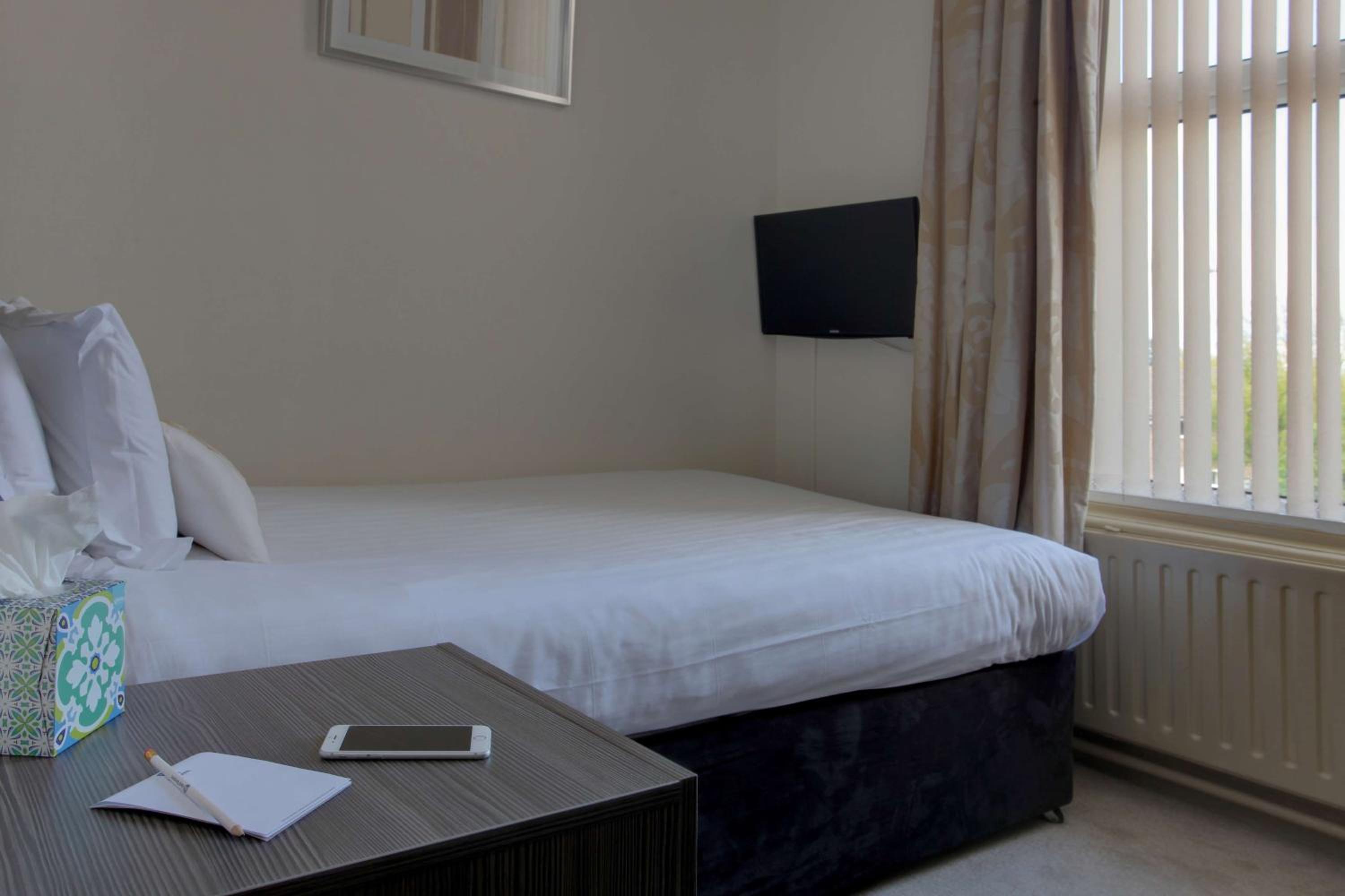 Standard Single Room - Non-Smoking photo 2