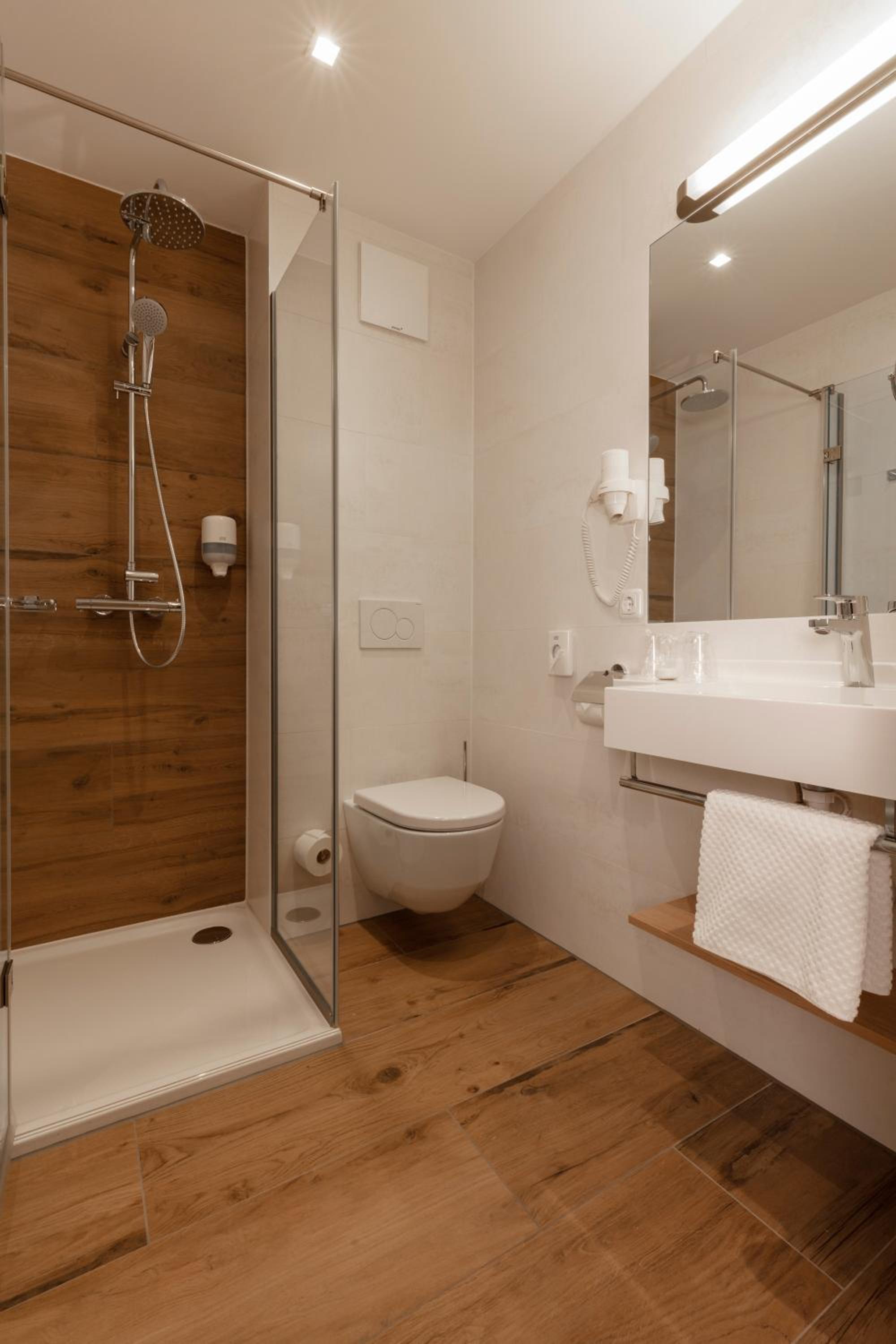 Single Room photo 3