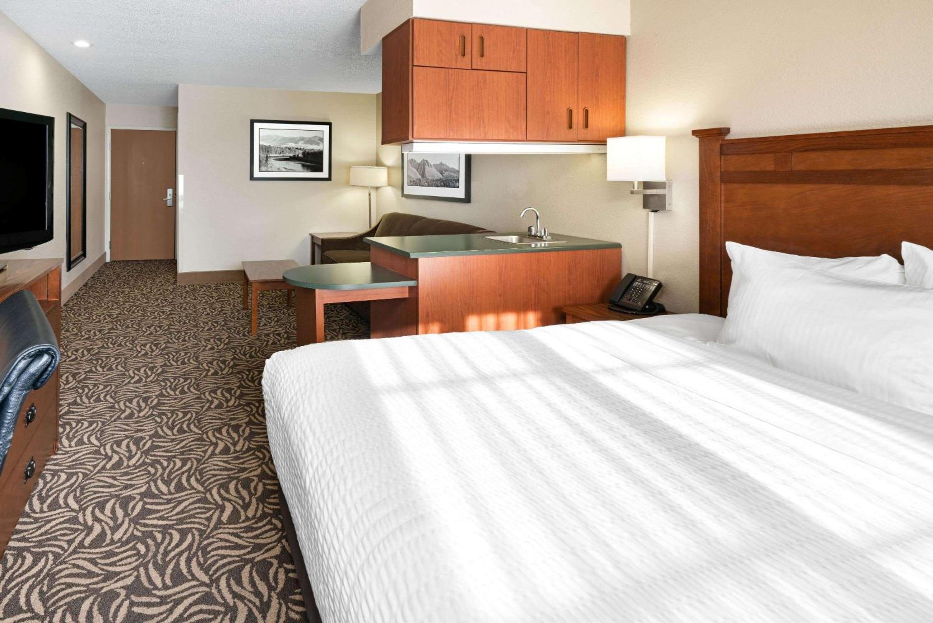 Executive King Room - Photo 4
