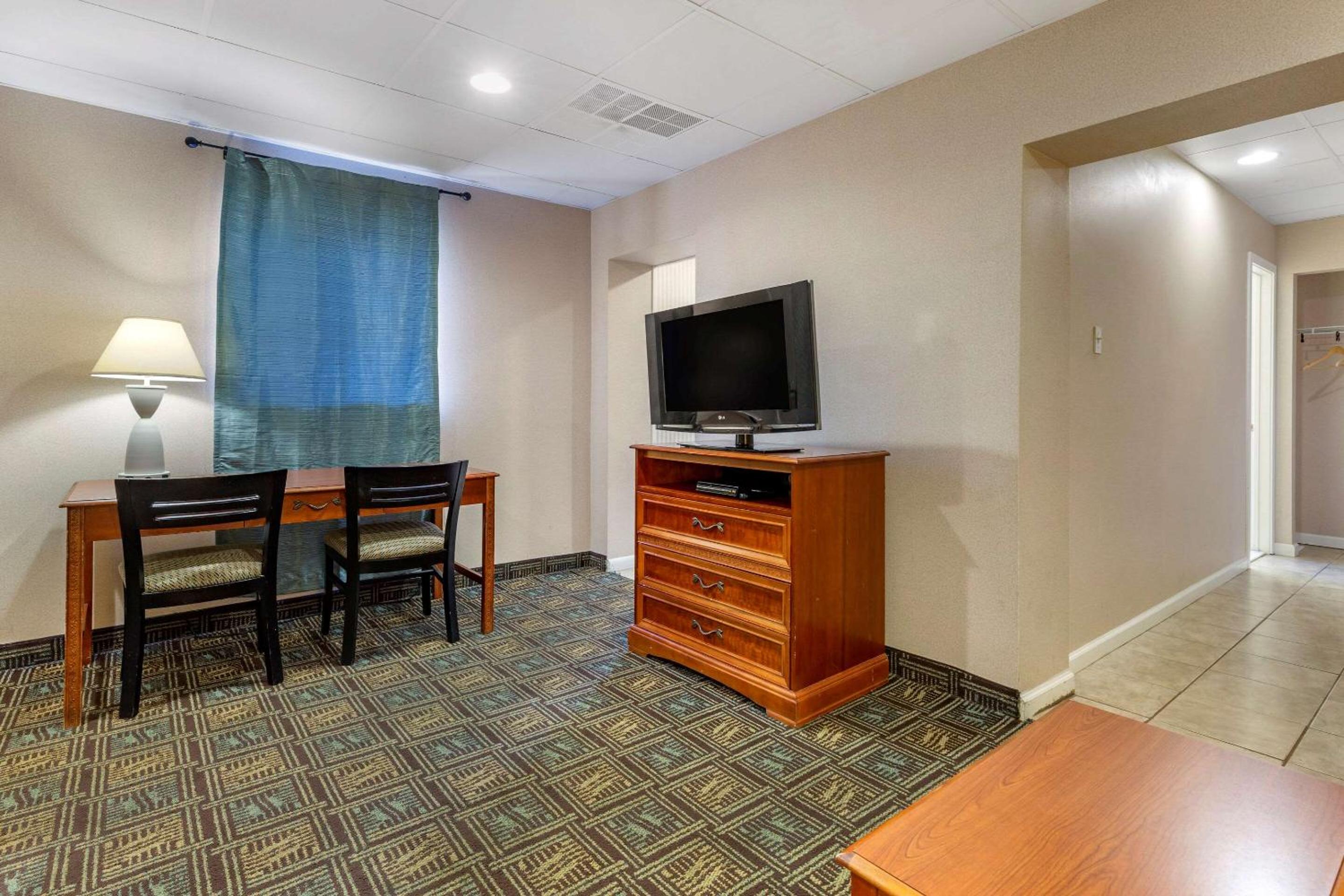 Business Double Room - Non-Smoking photo 1