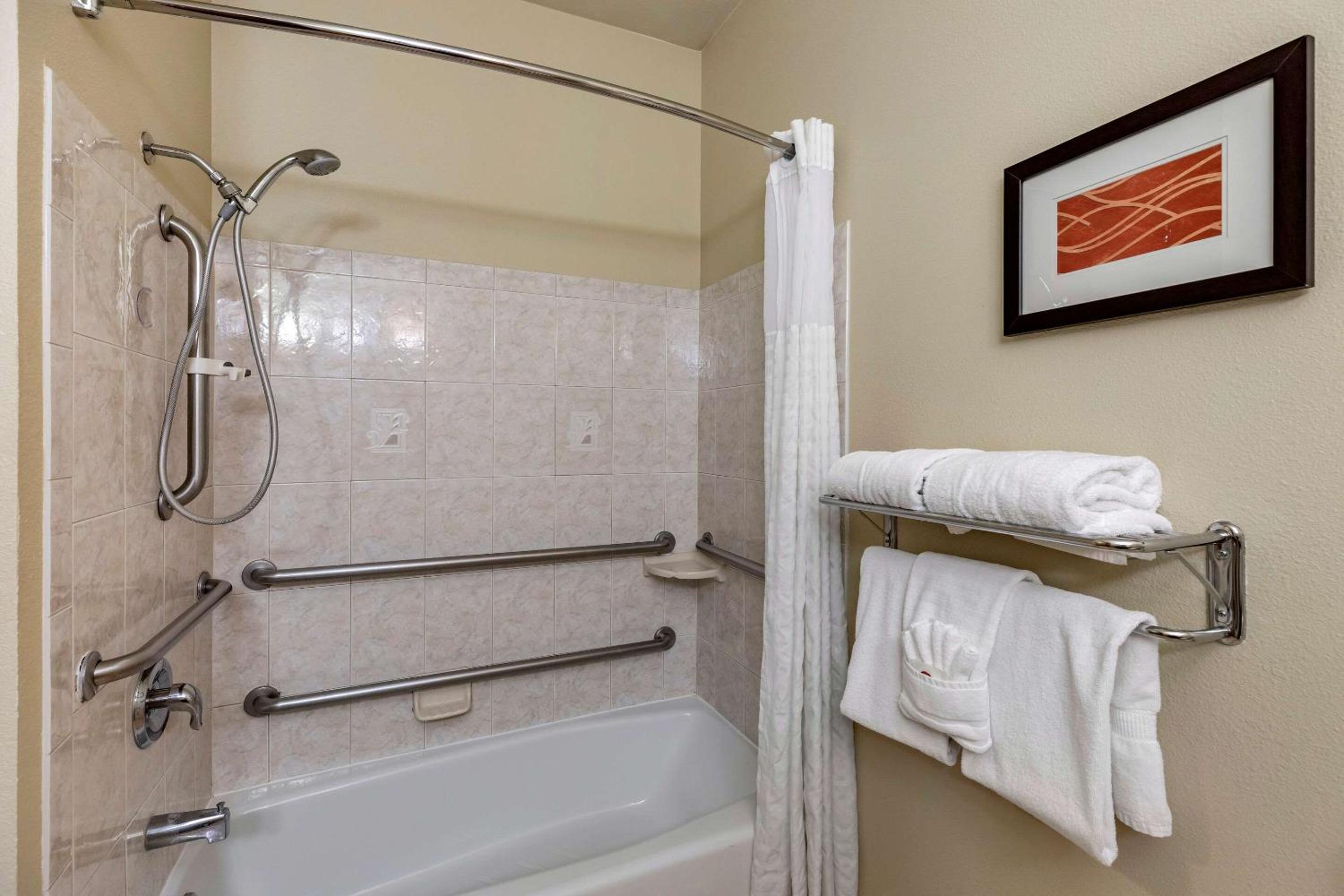 King Room - Disability Access - Photo 3