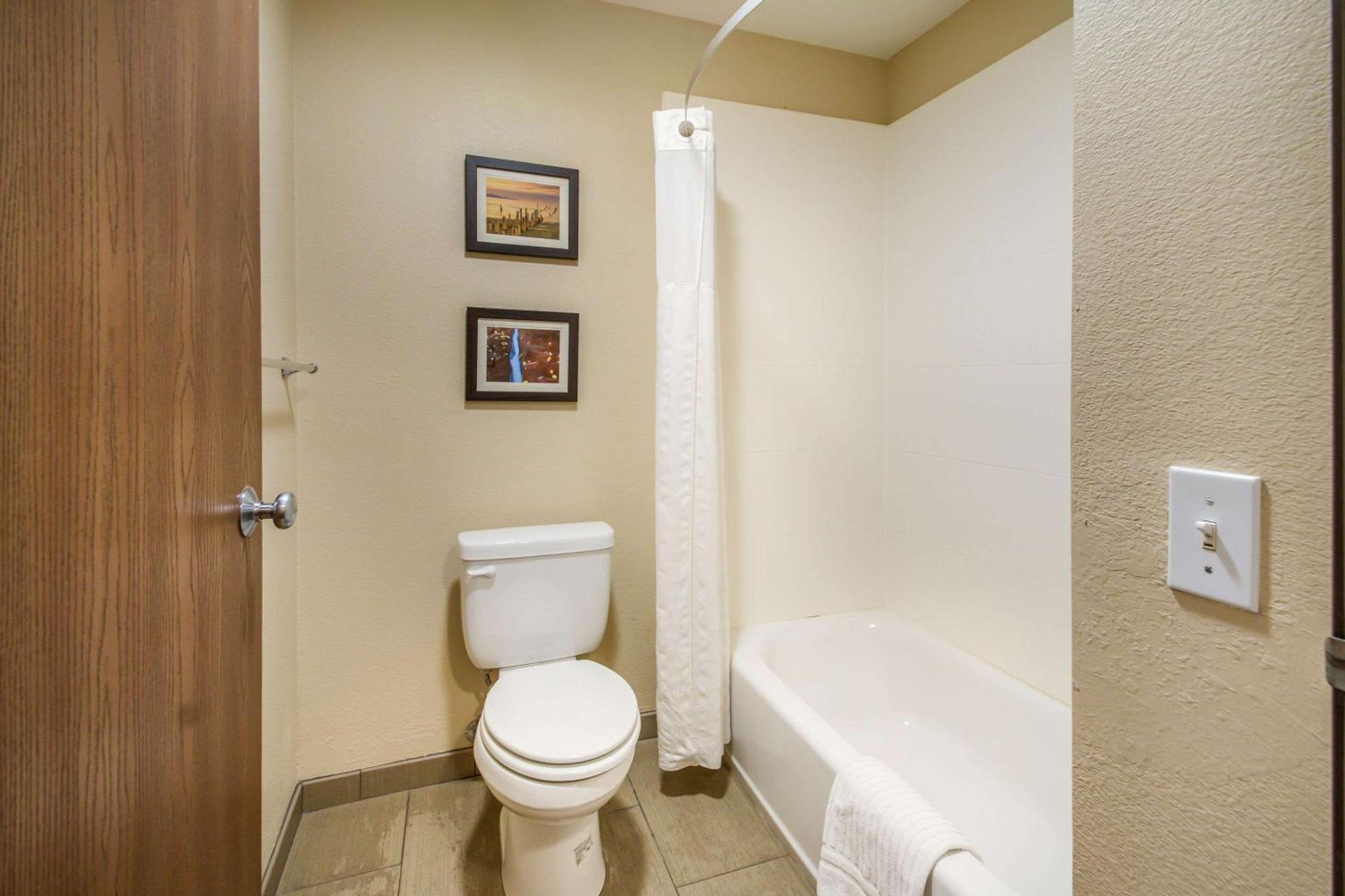 Queen Room - Photo 4