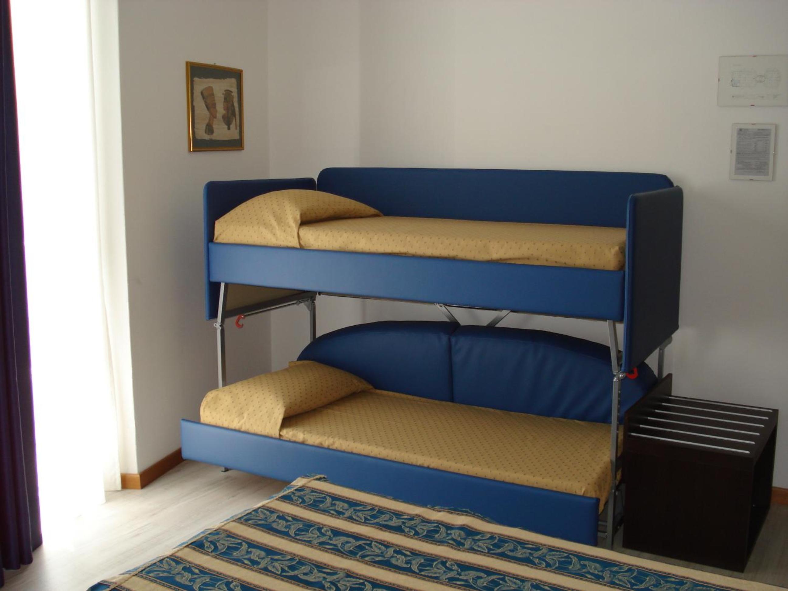Superior Quadruple Room - Photo 1