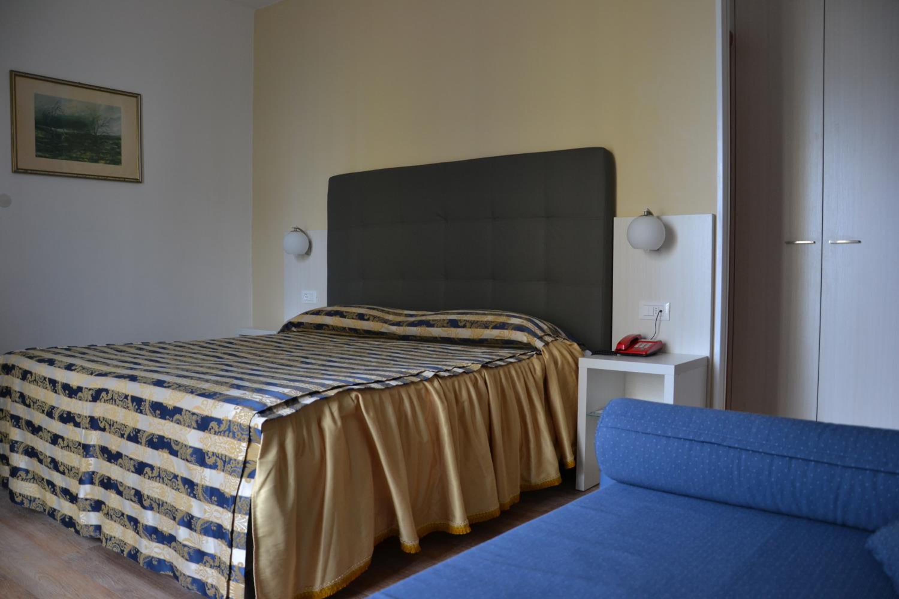 Superior Double Room - Photo 12