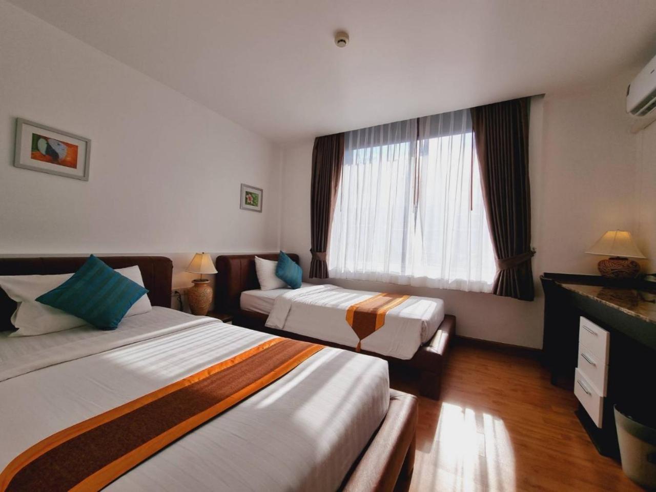 Deluxe Twin Room photo 2