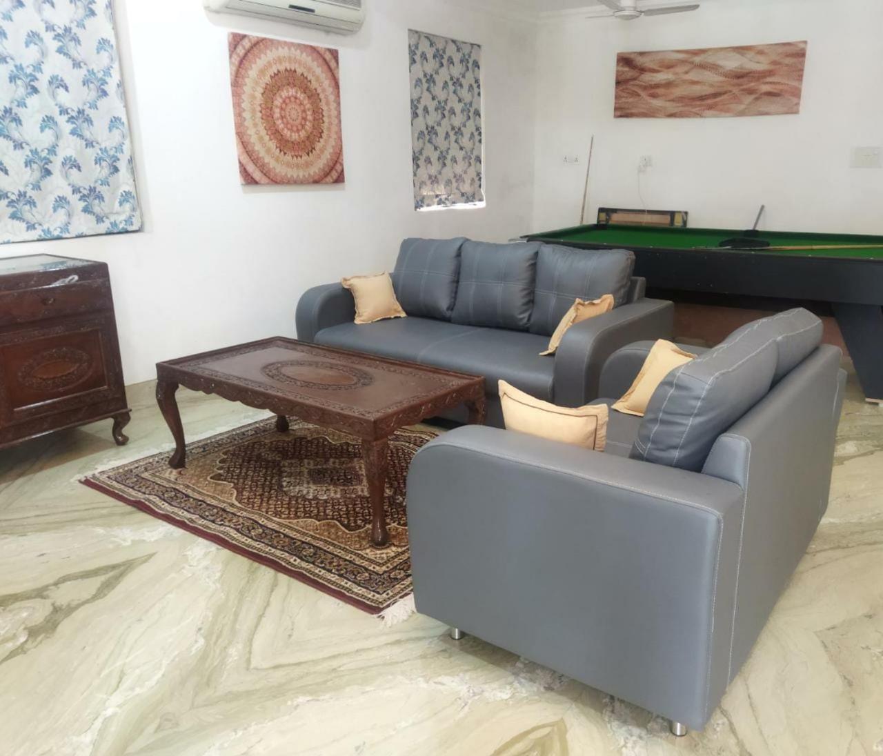 Villa photo 2