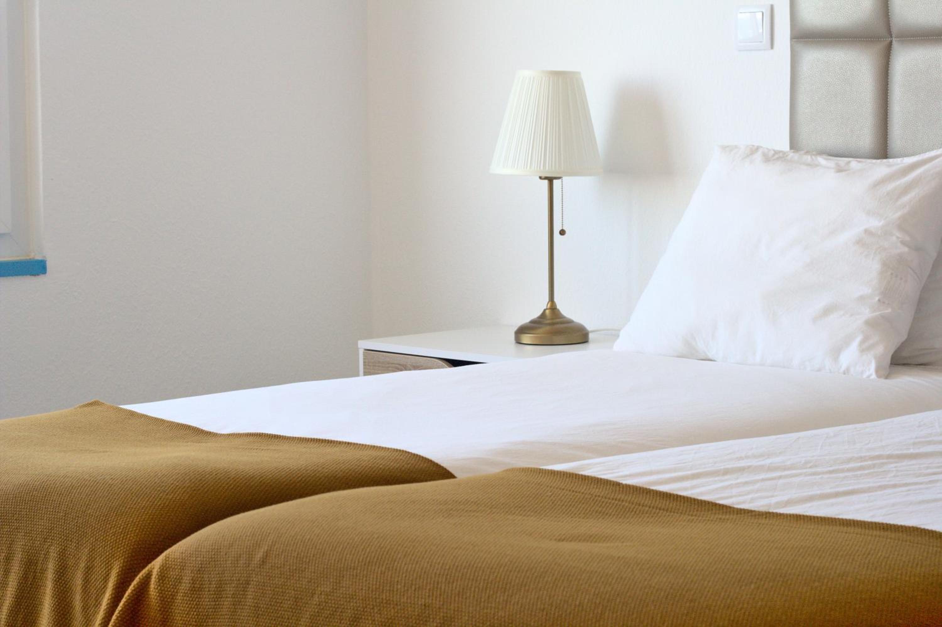 Standard Twin Room with Sea View - Photo 2