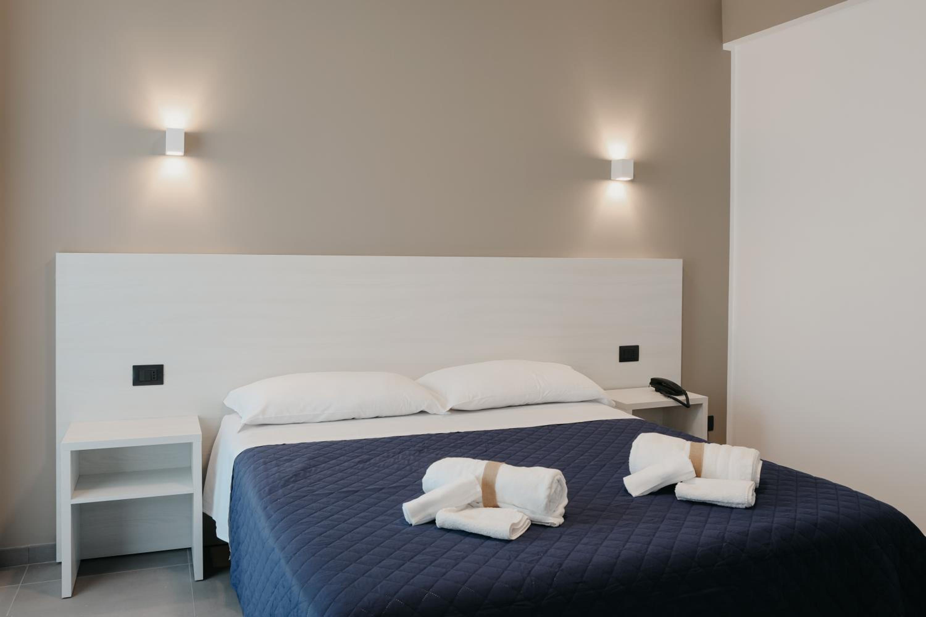 Large Double Room