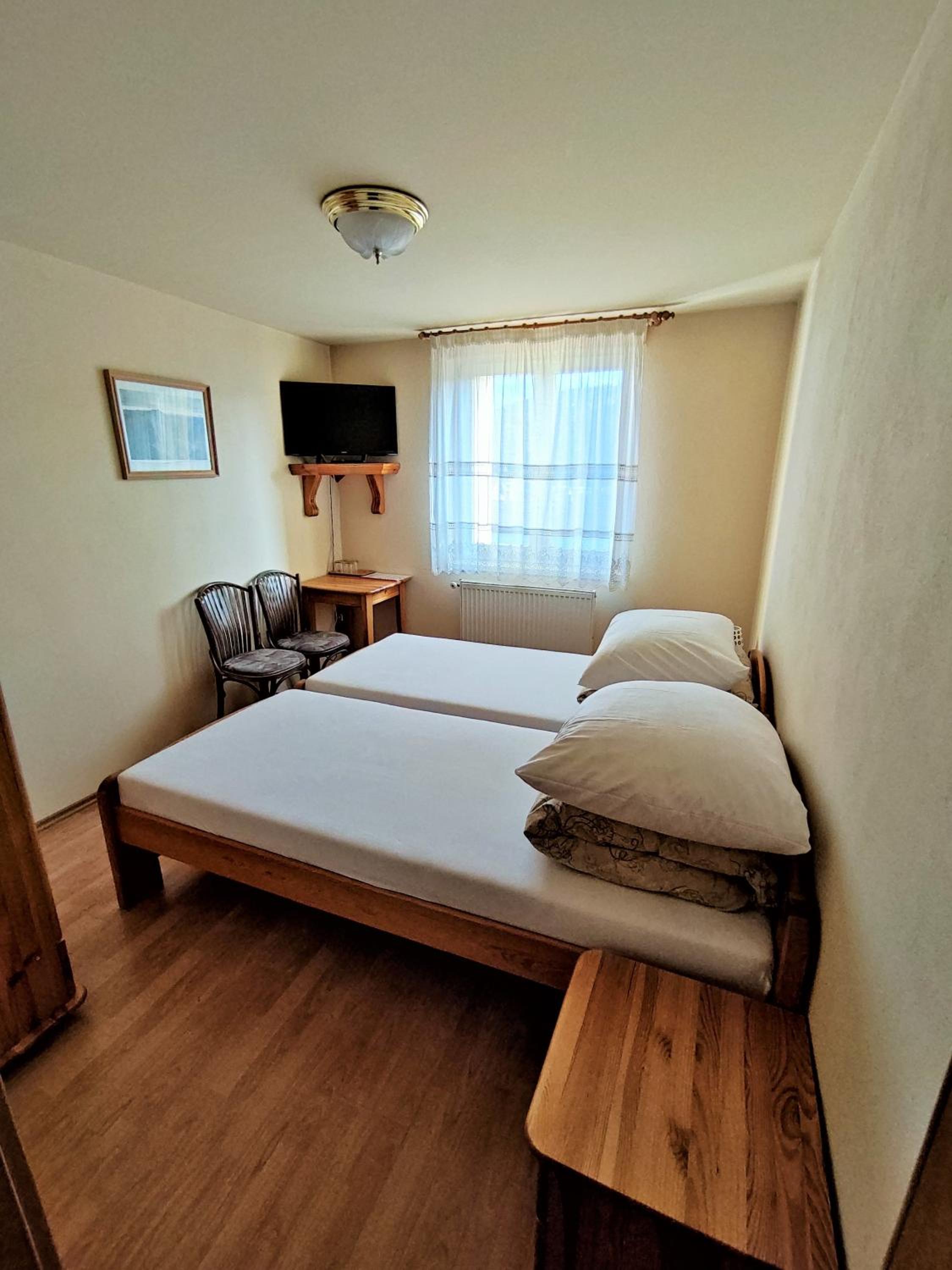 Single Room photo 2