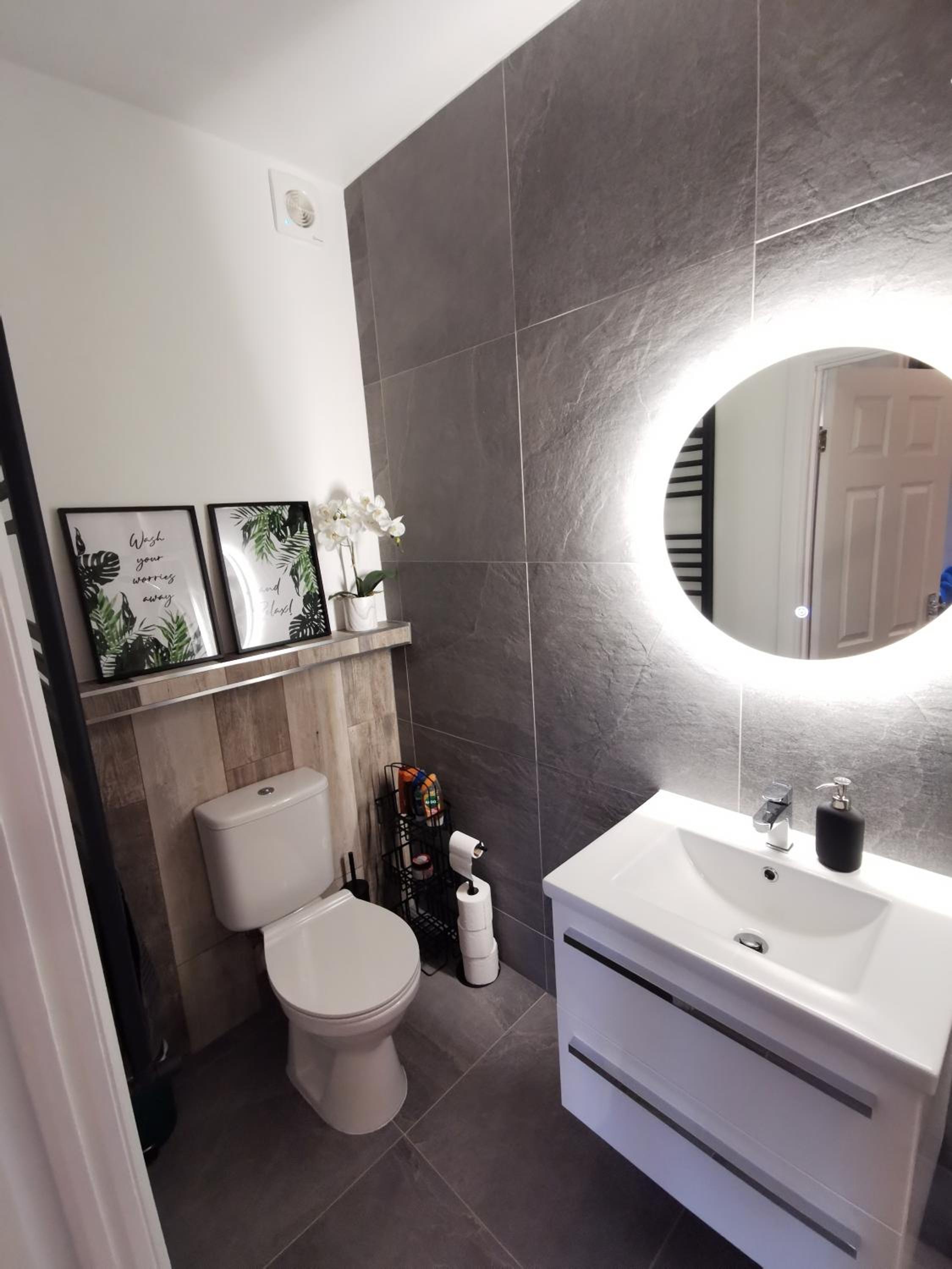 Double Room with Private Bathroom - Photo 15