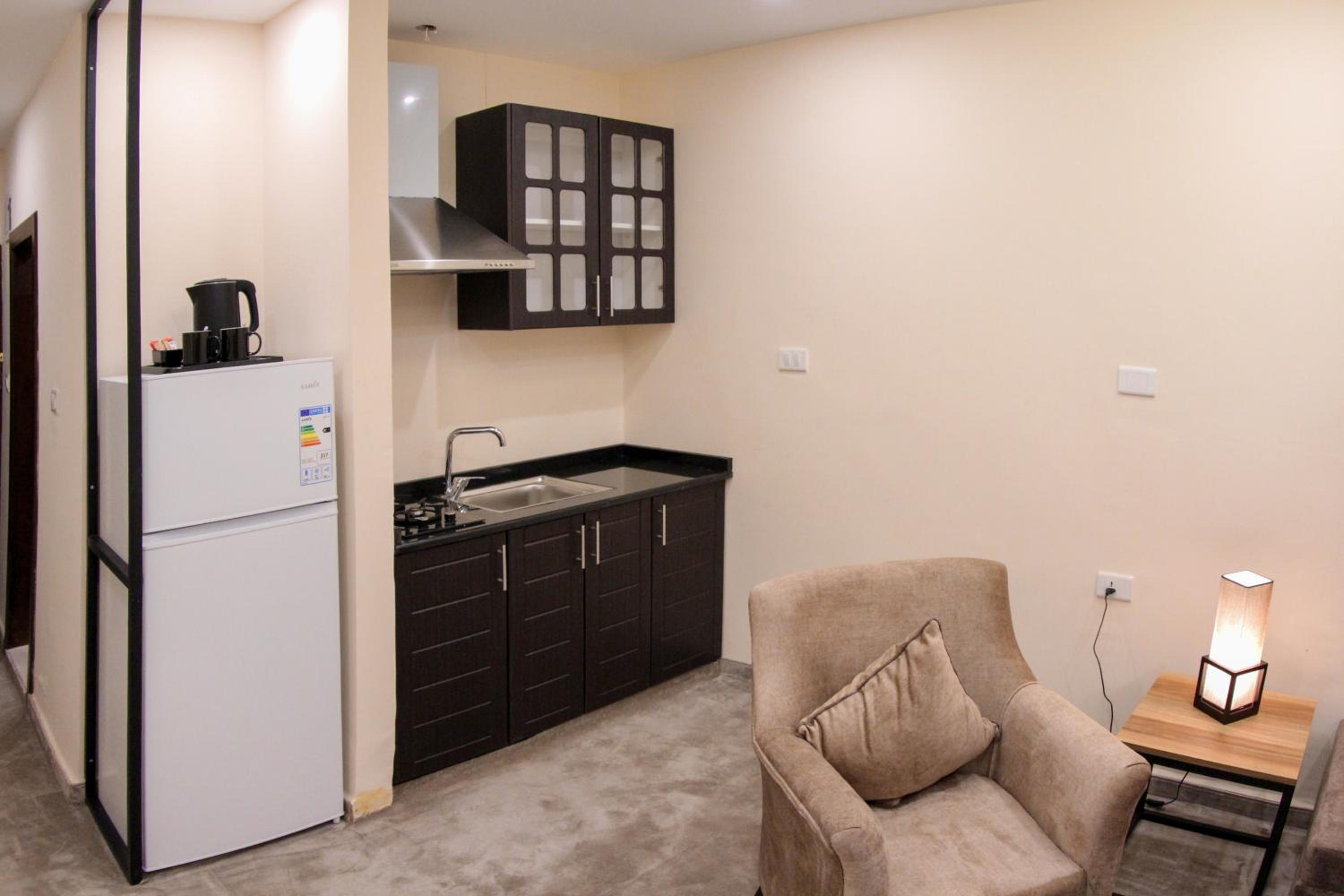 One-Bedroom Apartment - Photo 10