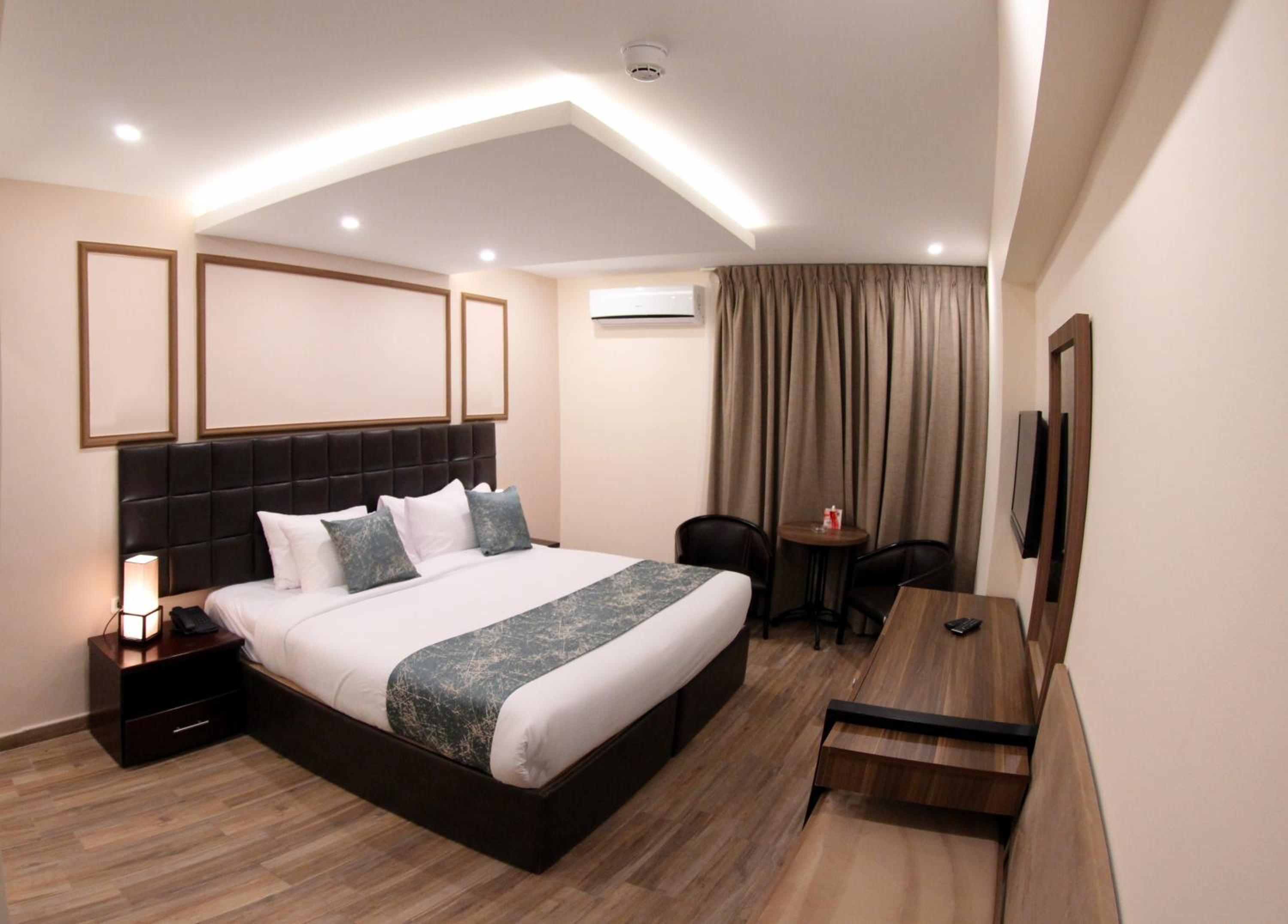 Superior Double or Twin Room - Photo 27