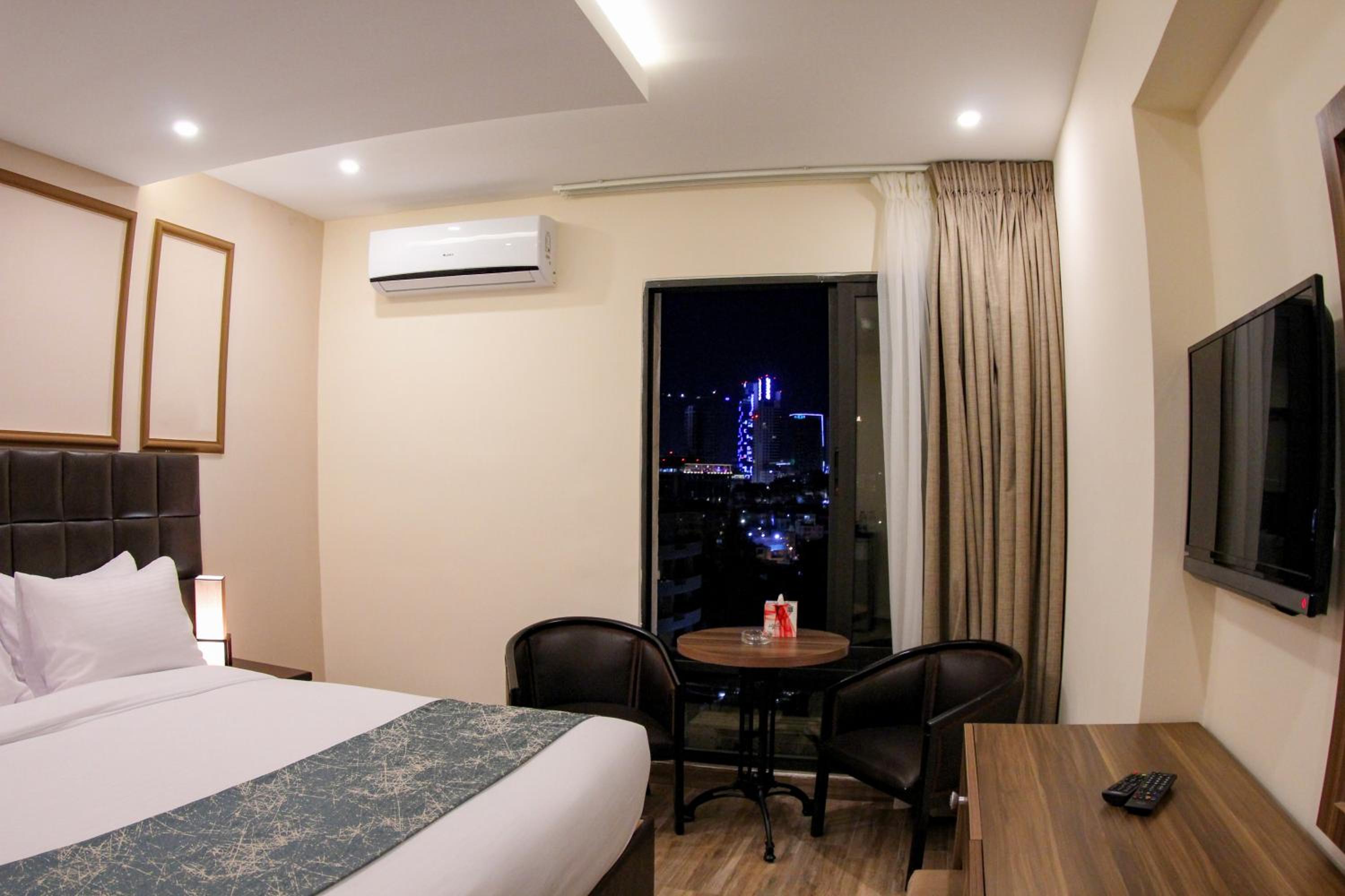 Superior Double or Twin Room - Photo 26