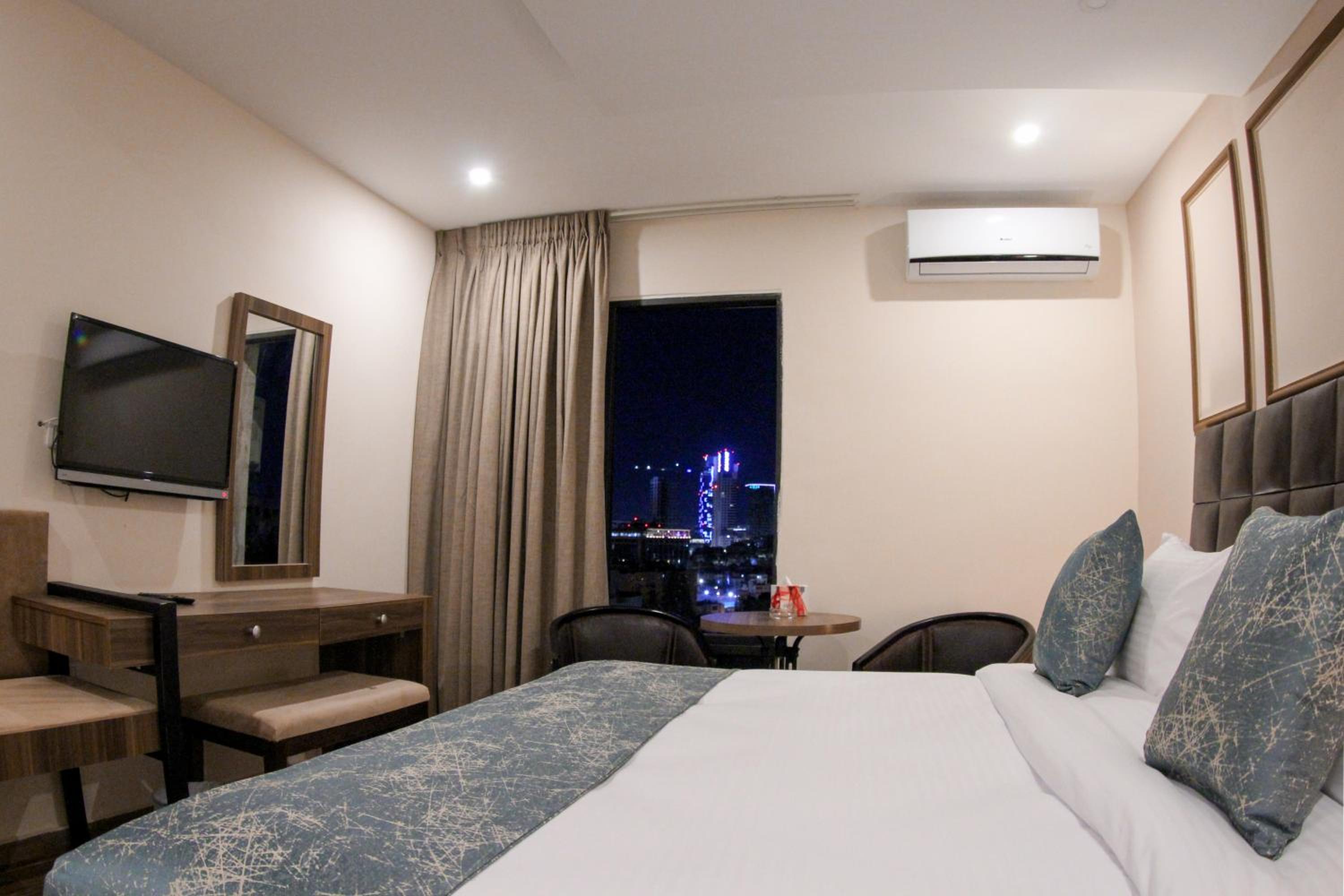 Superior Double or Twin Room - Photo 22