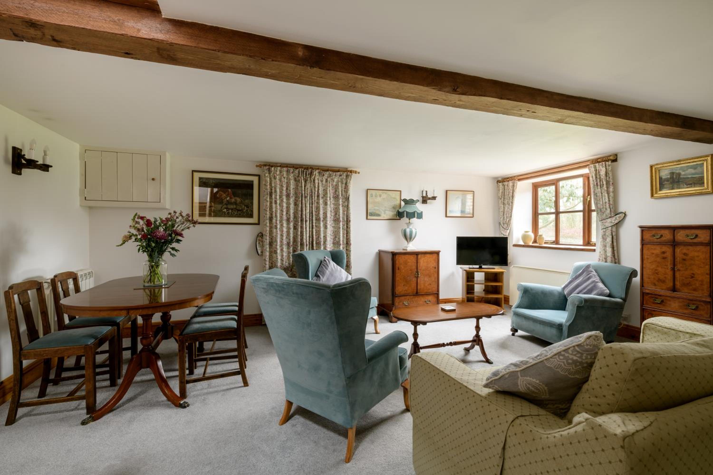 Cottage (4 Adults) - The Tackroom photo 1