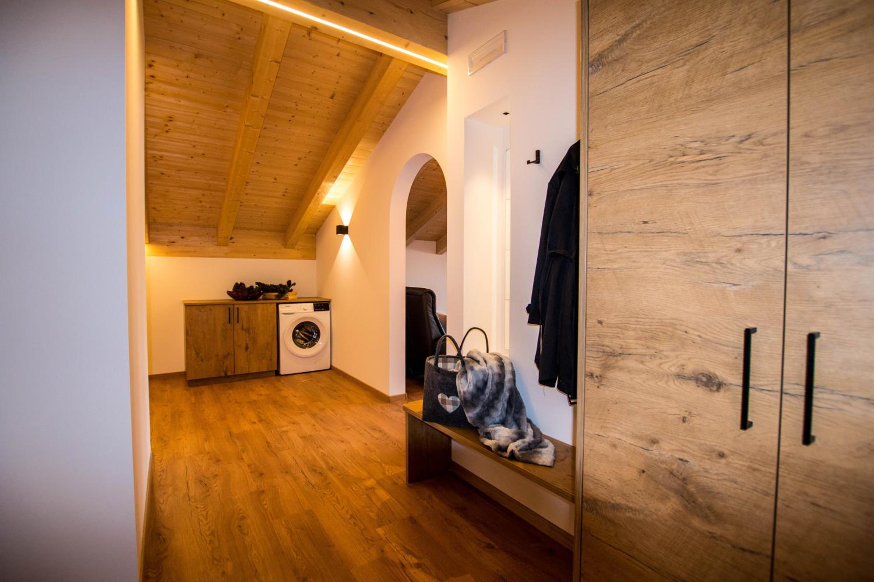One-Bedroom Apartment - Annex photo 3