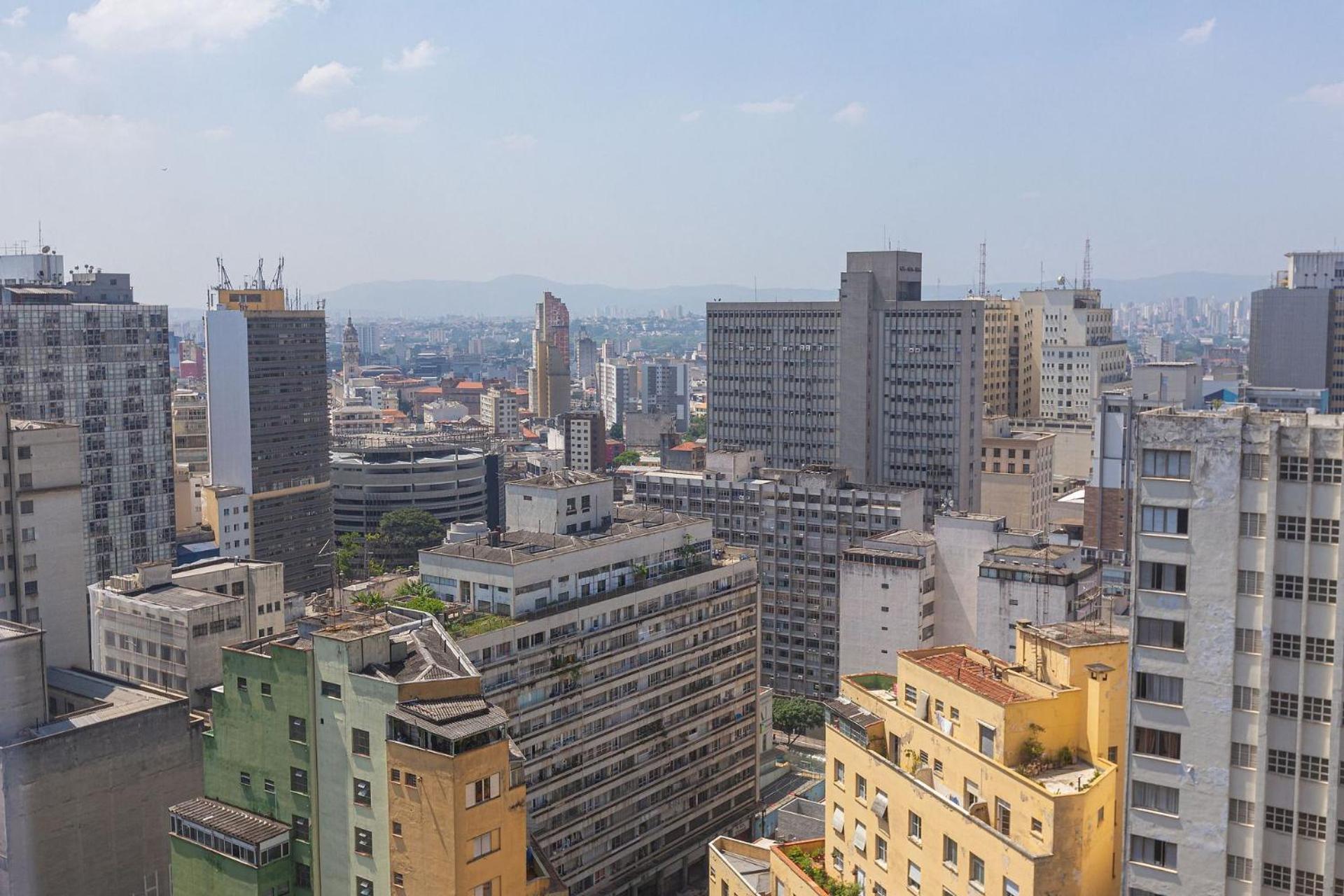 Apartment with City View - Photo 11