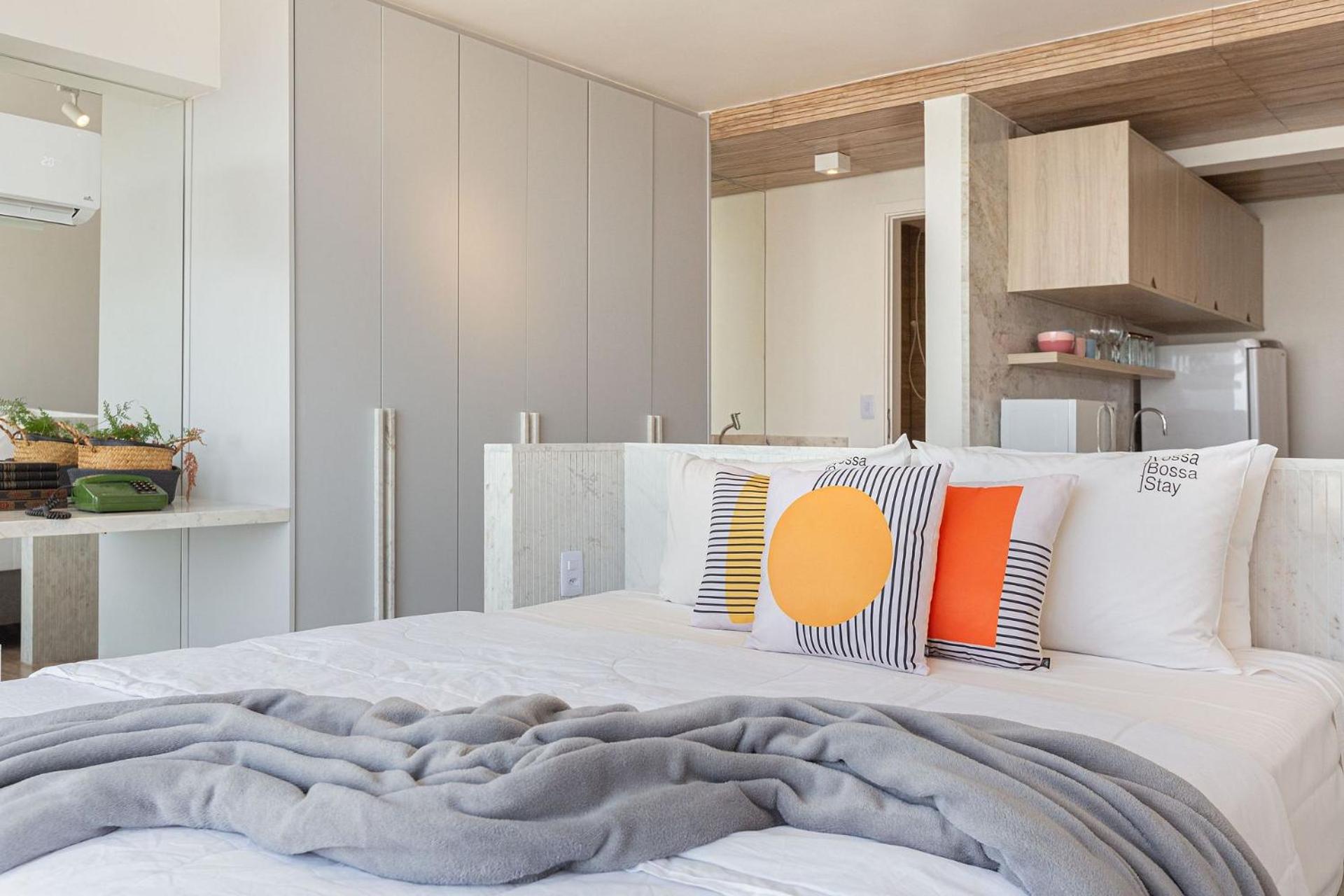Apartment with City View - Photo 7