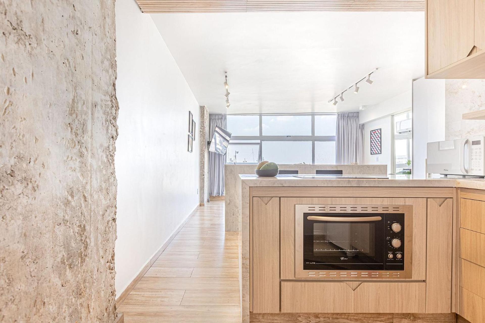 Apartment with City View - Photo 14