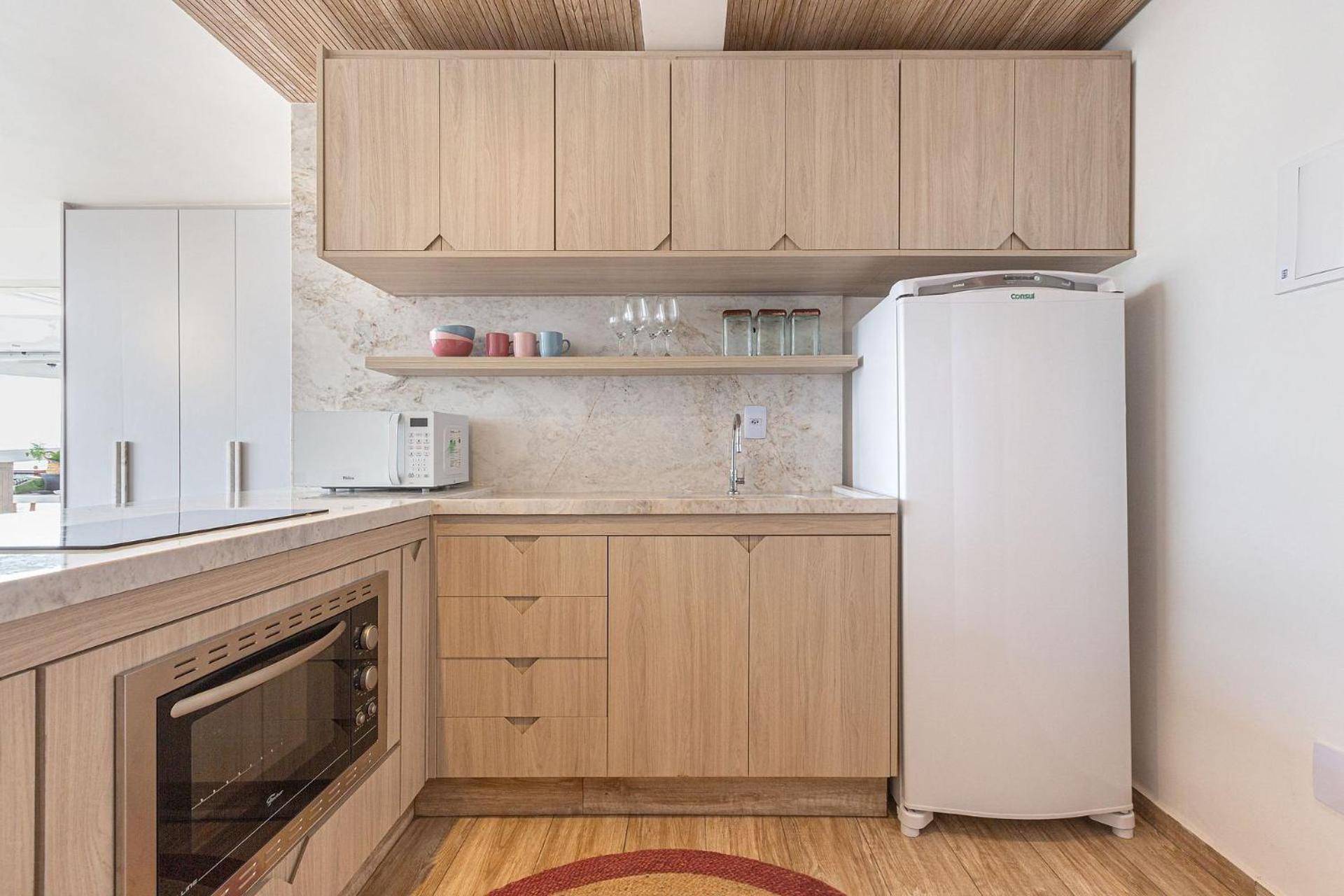 Apartment with City View - Photo 24