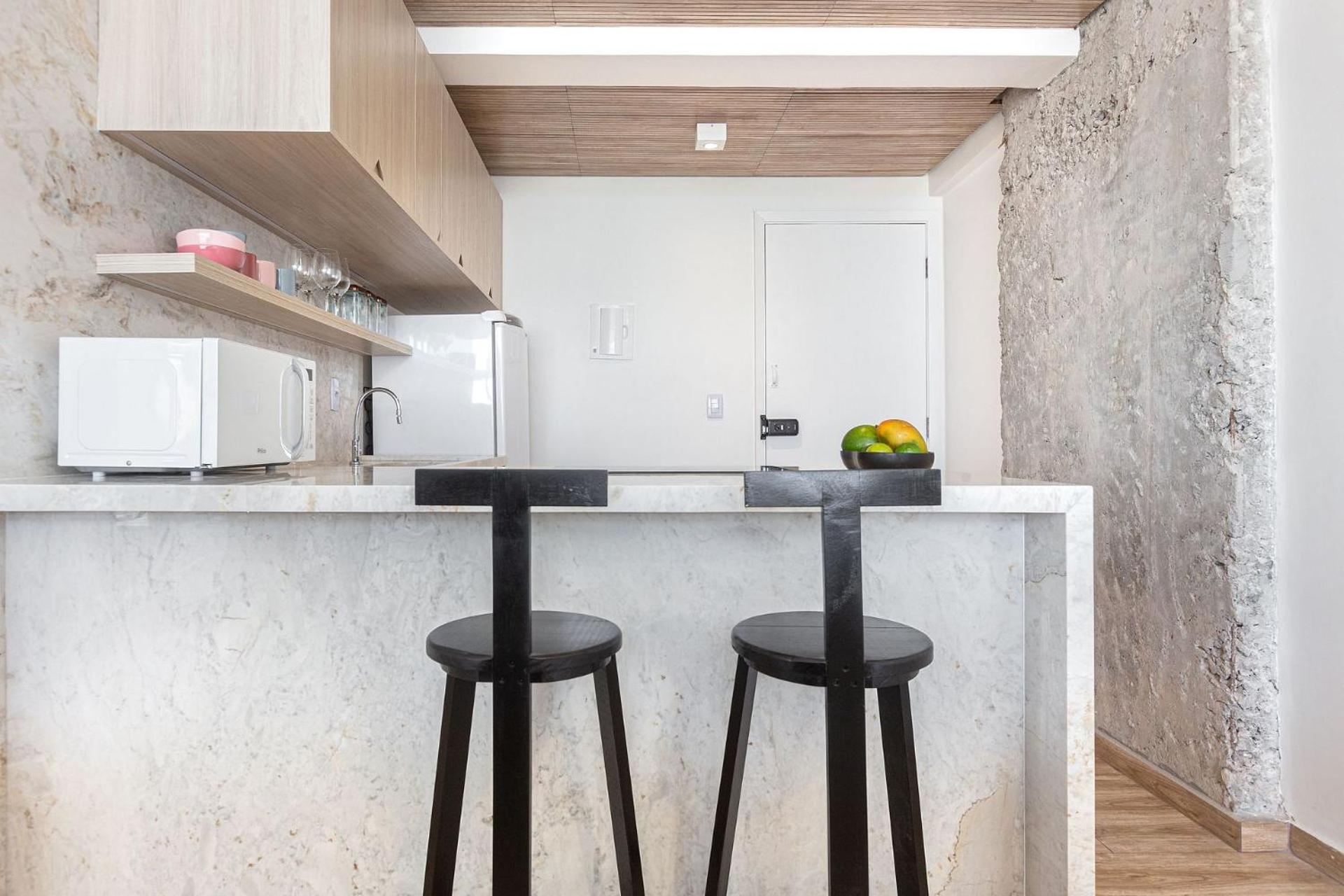 Apartment with City View - Photo 3