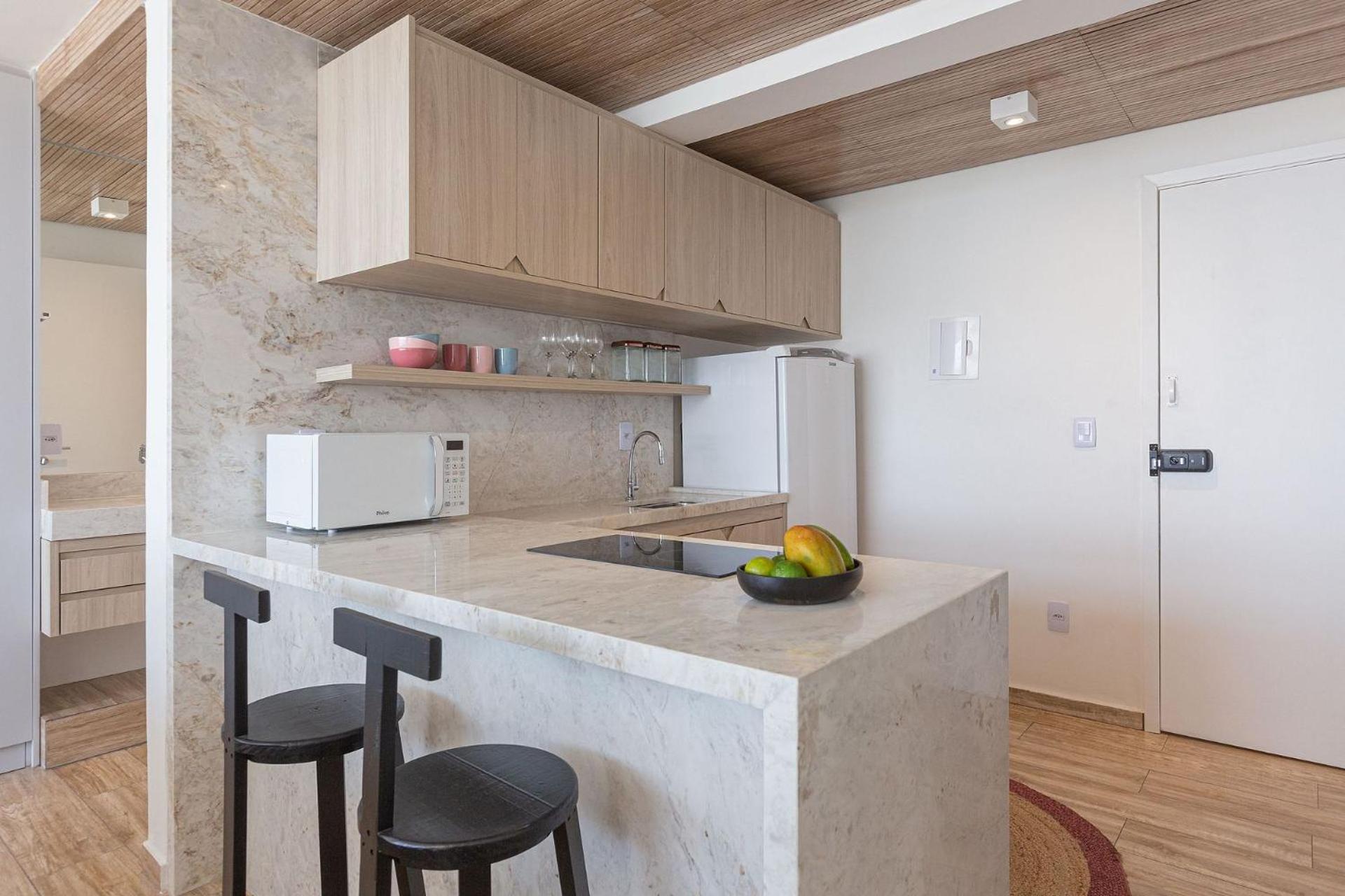 Apartment with City View - Photo 8