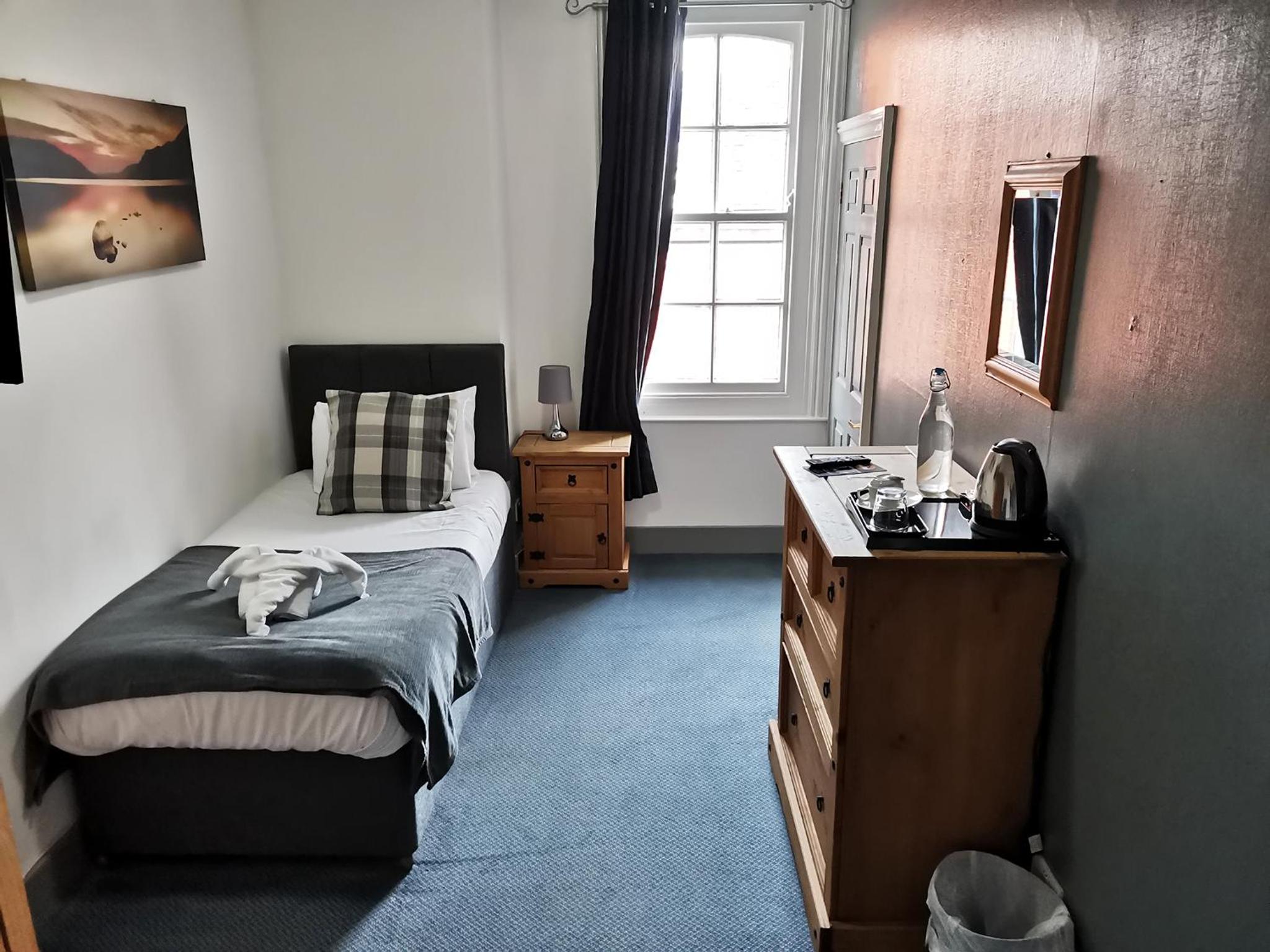 Single Room with Shower photo 1