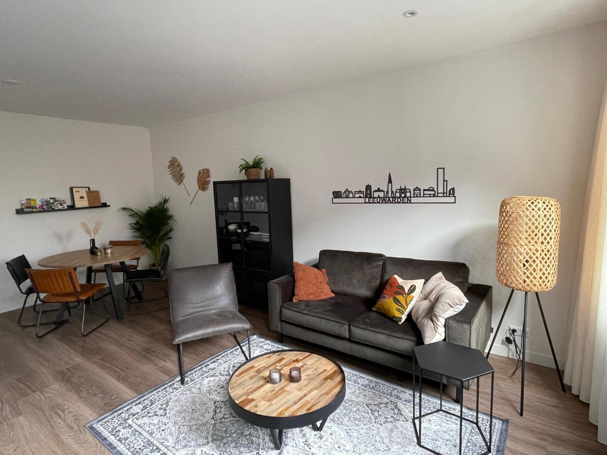 One-Bedroom Apartment - Photo 1