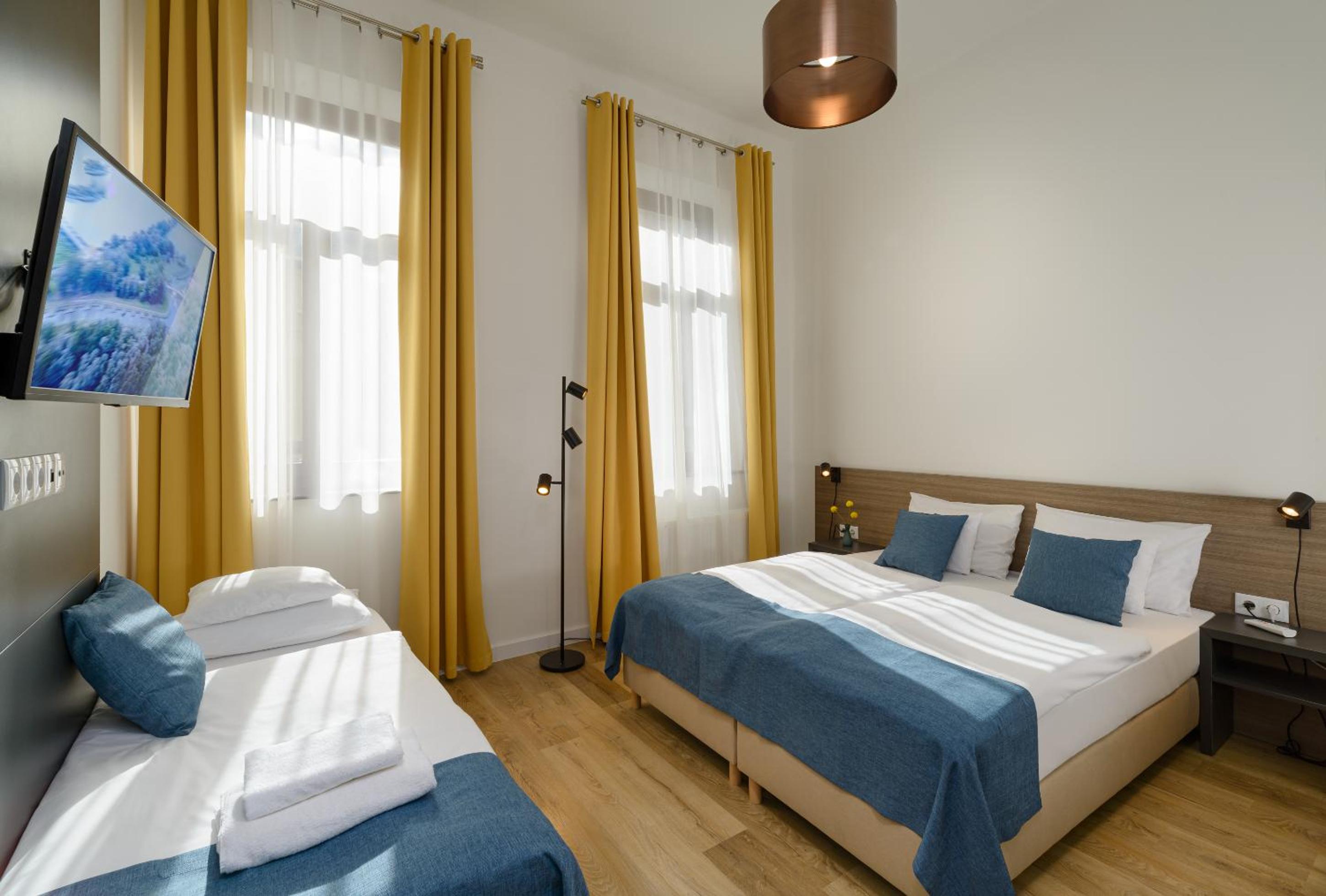 Superior Triple Room - Photo 1