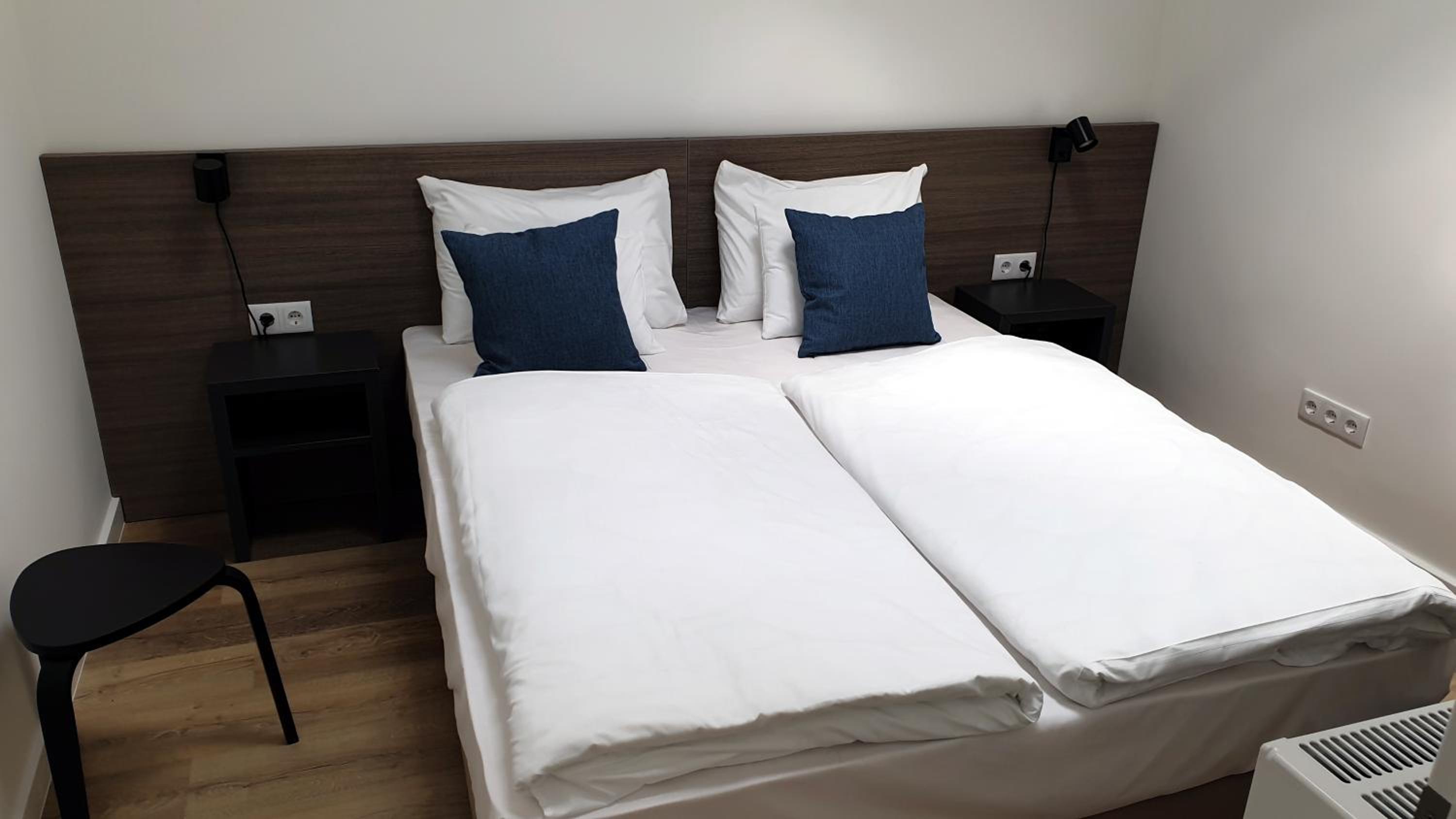 Standard Double Room - Photo 3