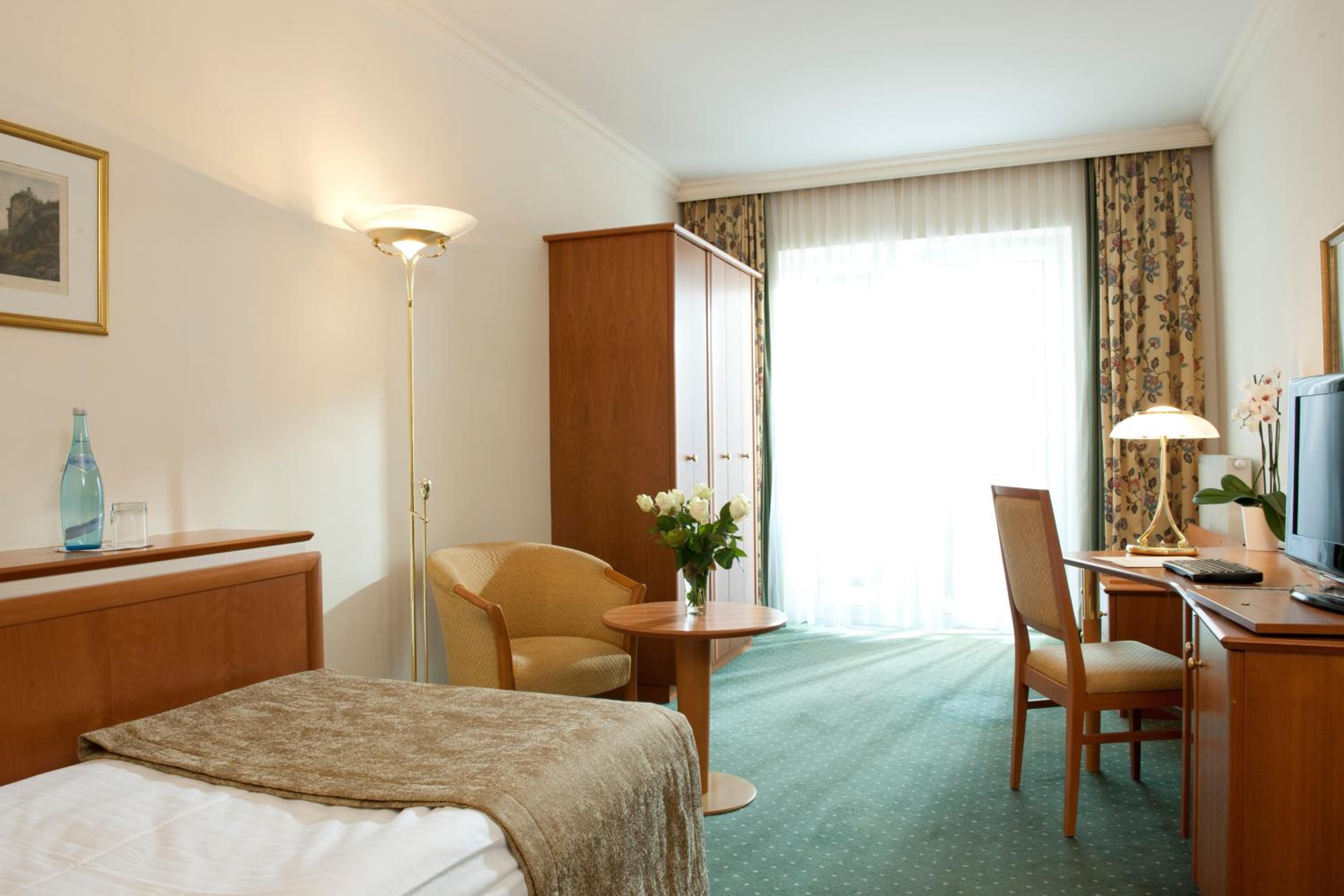 Single Room Maibachl