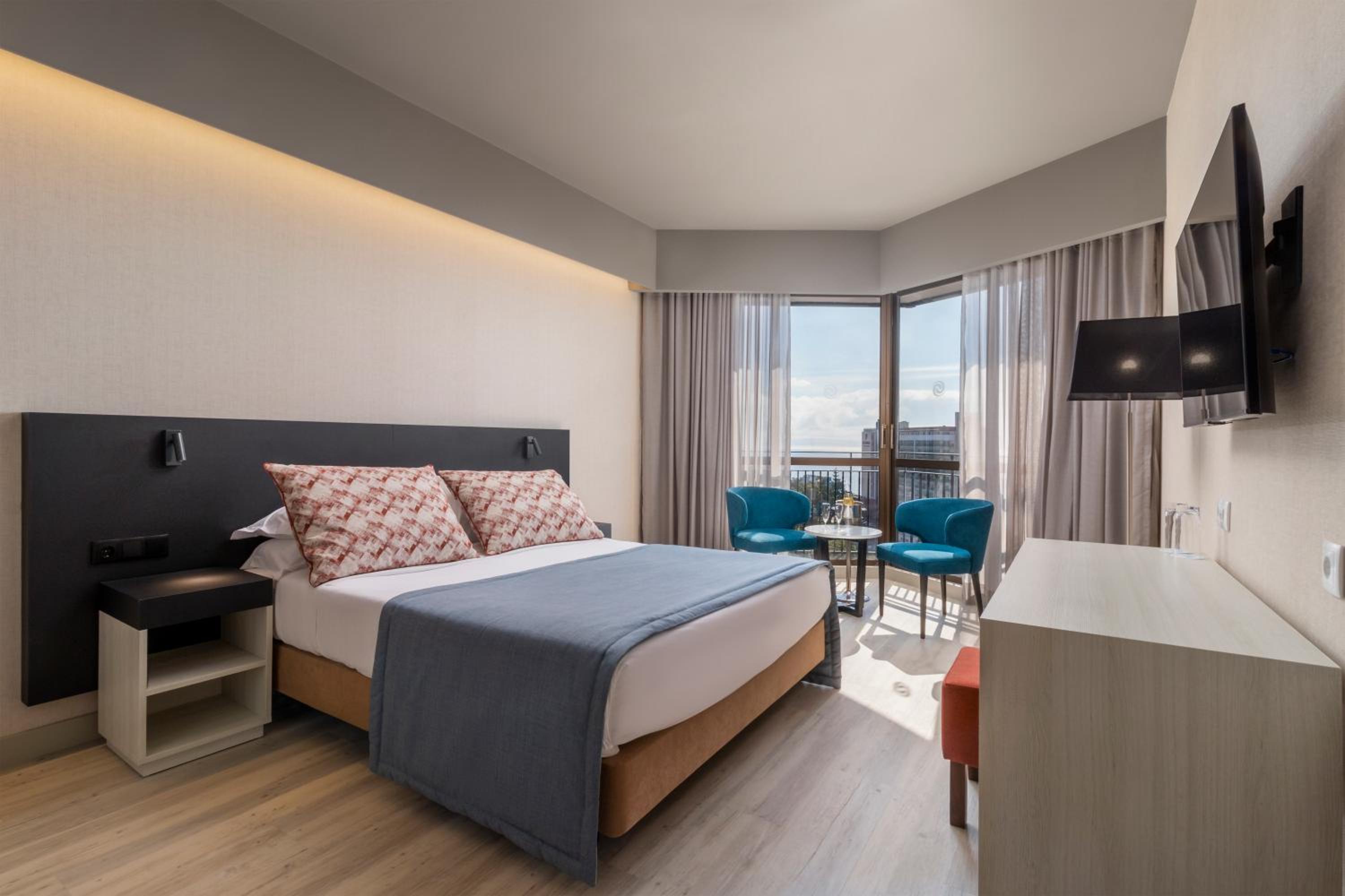 Zweibettzimmer mit Meerblick