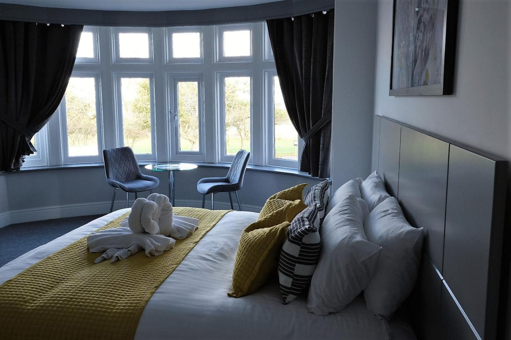 Queen Room with Sea View