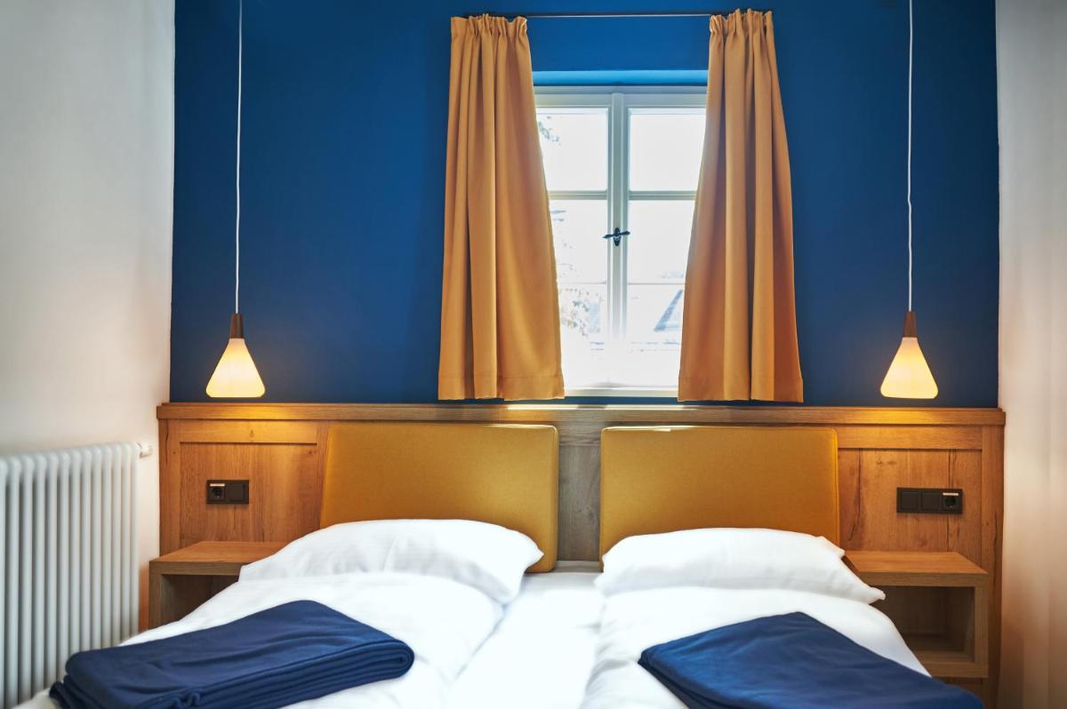 Standard Suite - Photo 1