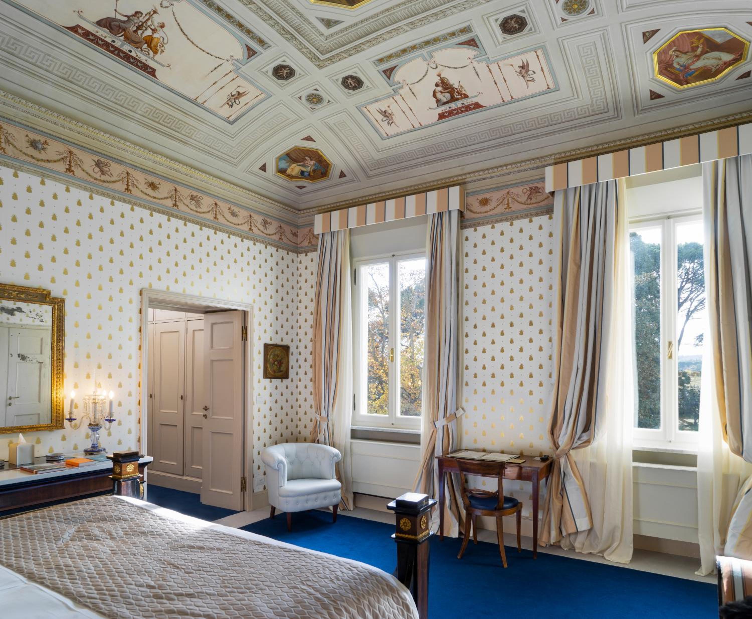 Superior Suite - Photo 4