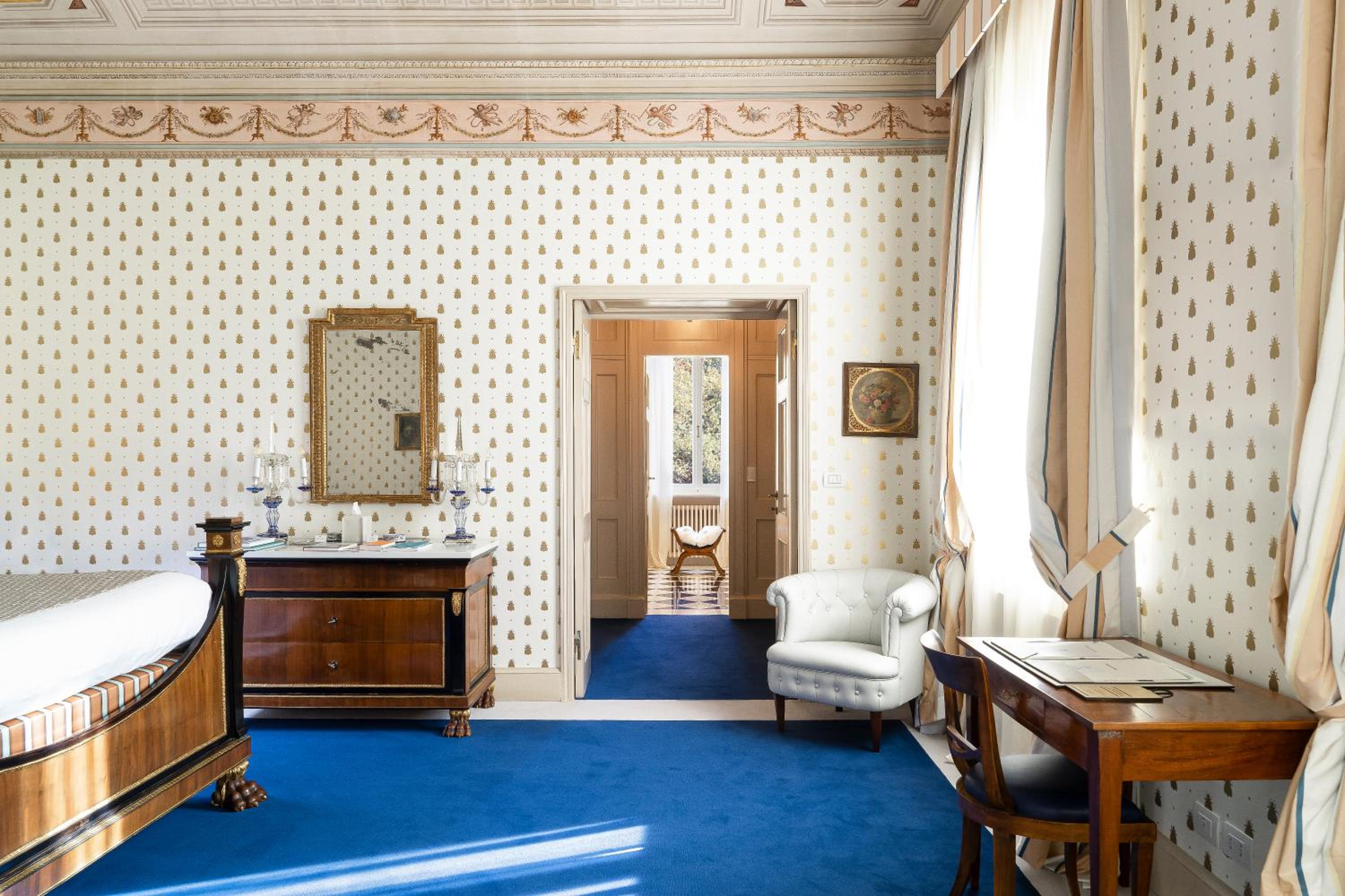 Superior Suite - Photo 2