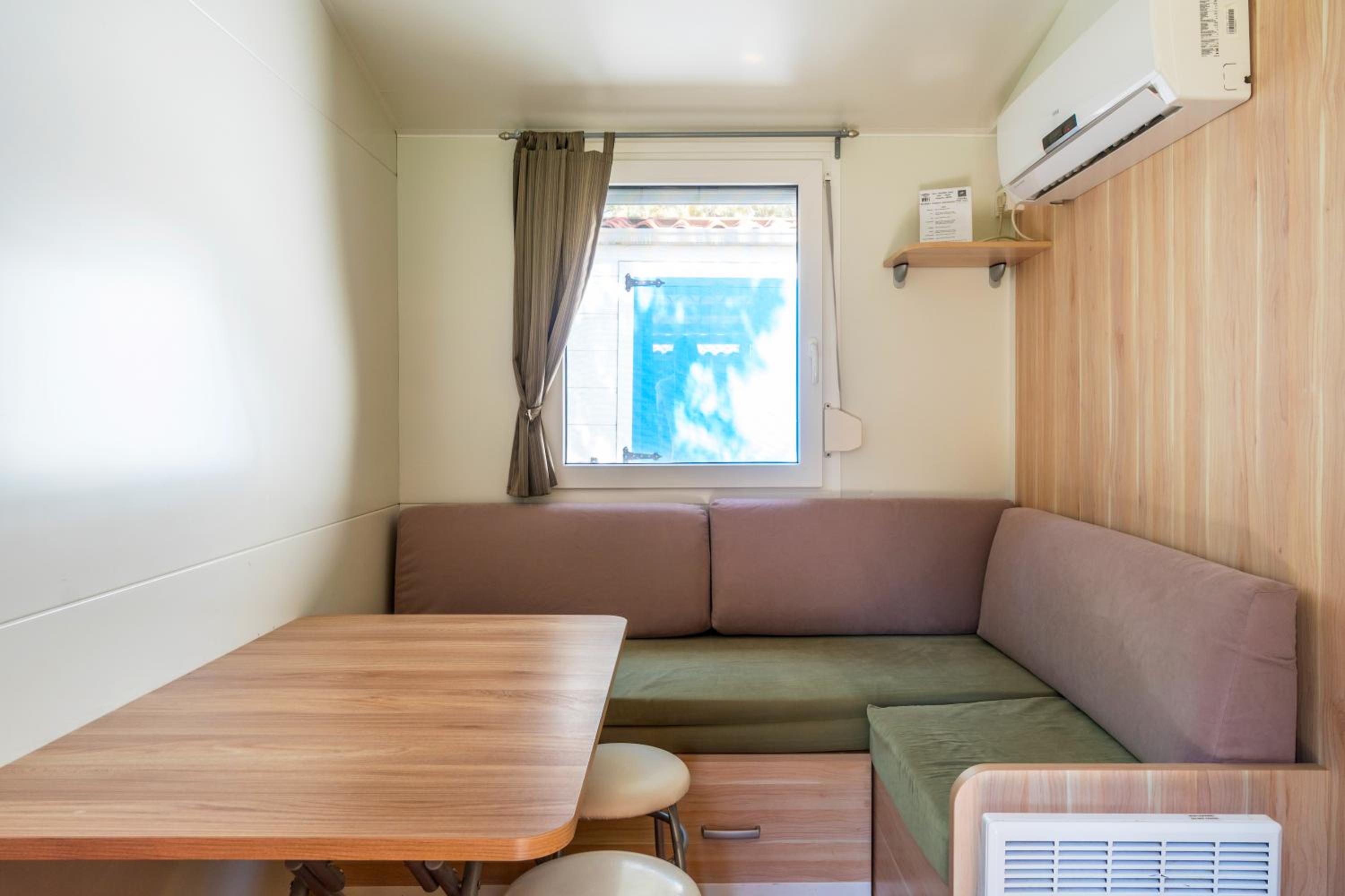 Mobile Home Junior