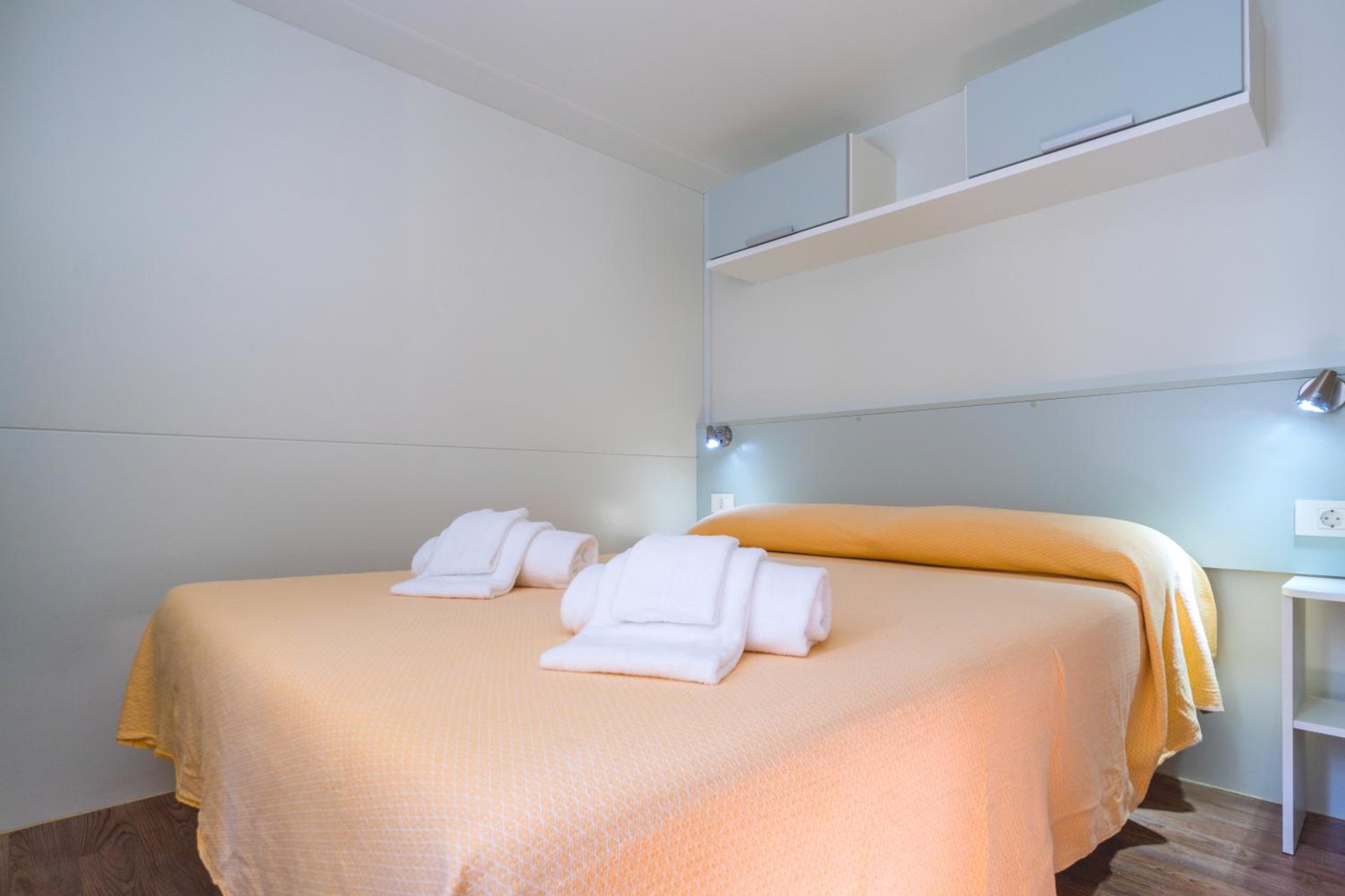 Mobile Home Standard - Photo 1