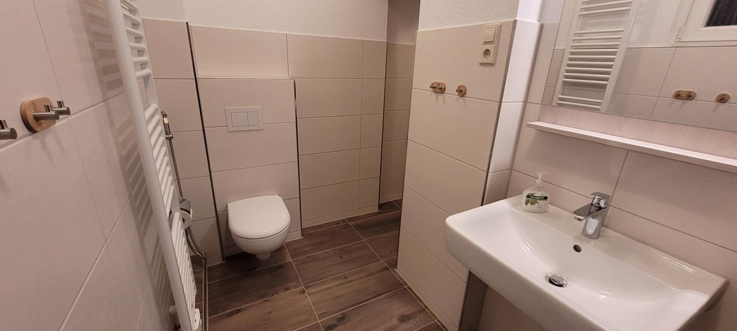 Apartment with Terrace - Photo 5