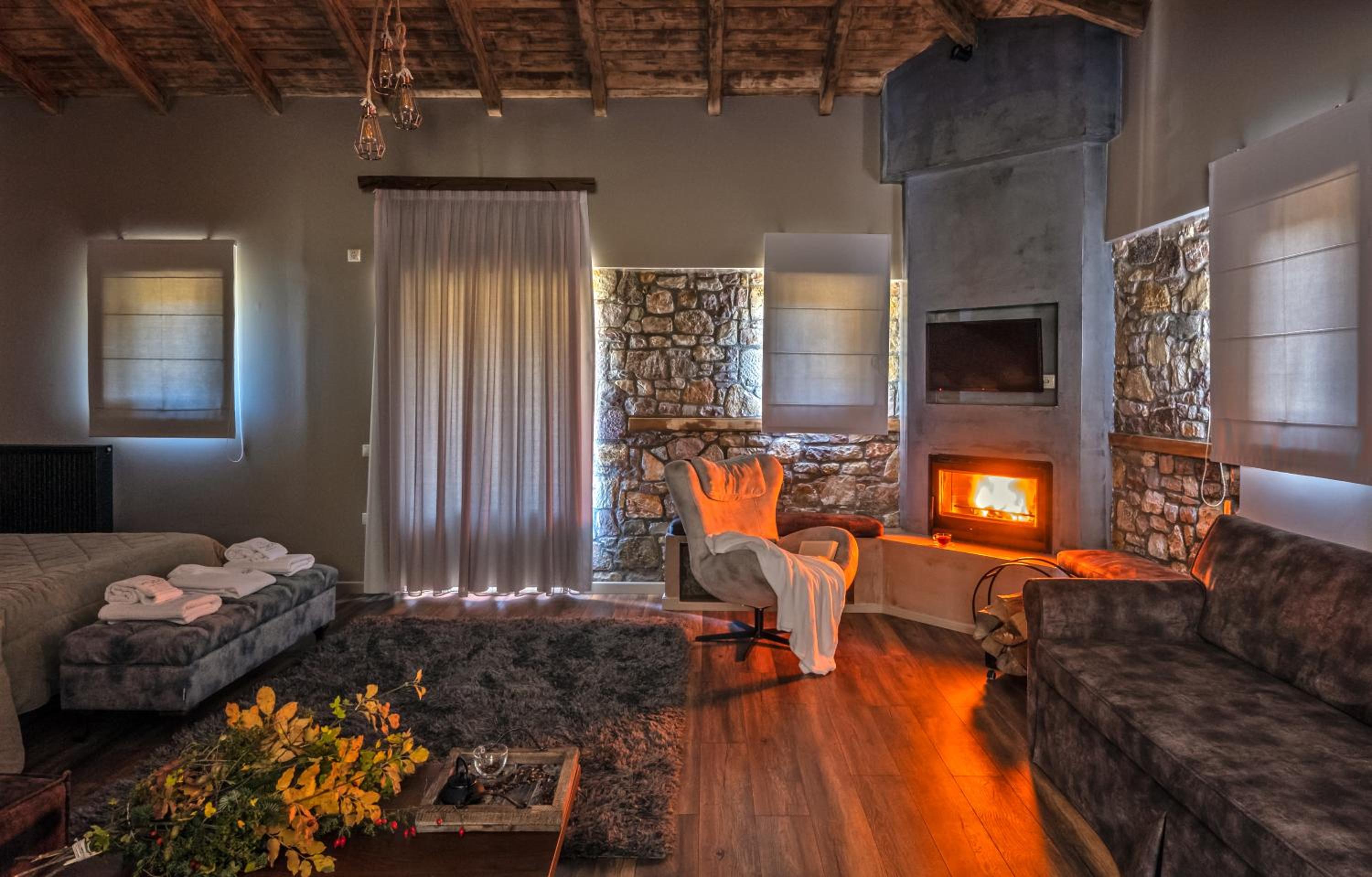 Executive Suite - Photo 1