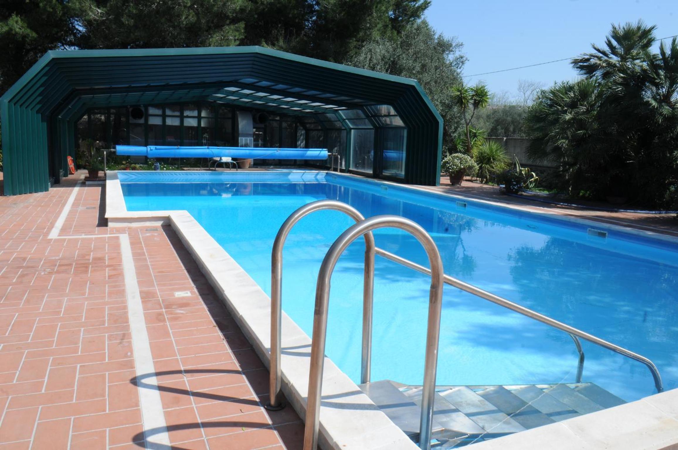 Classic Double Room with Pool Use photo 2