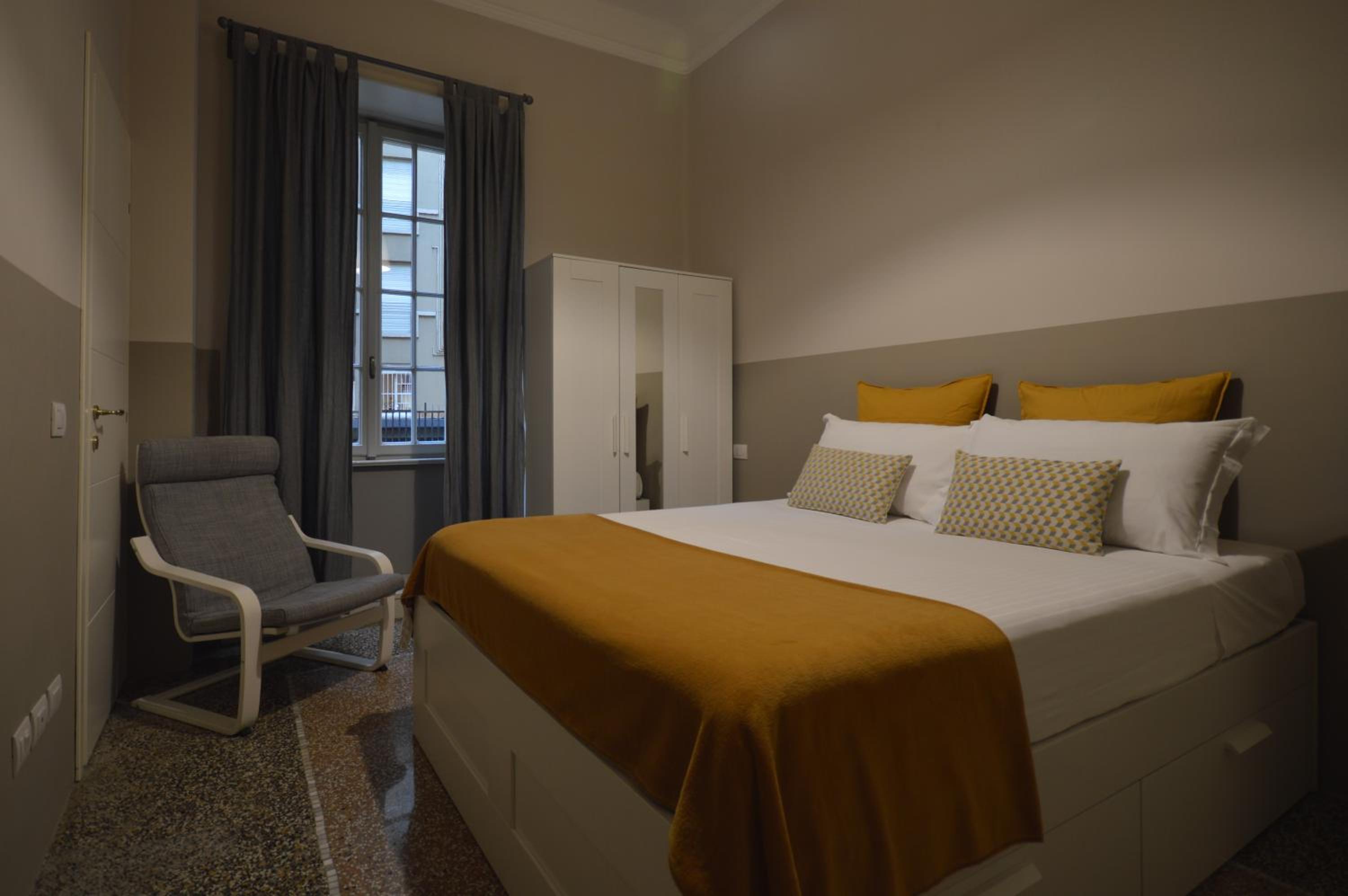 Double Room with Shared Bathroom photo 1