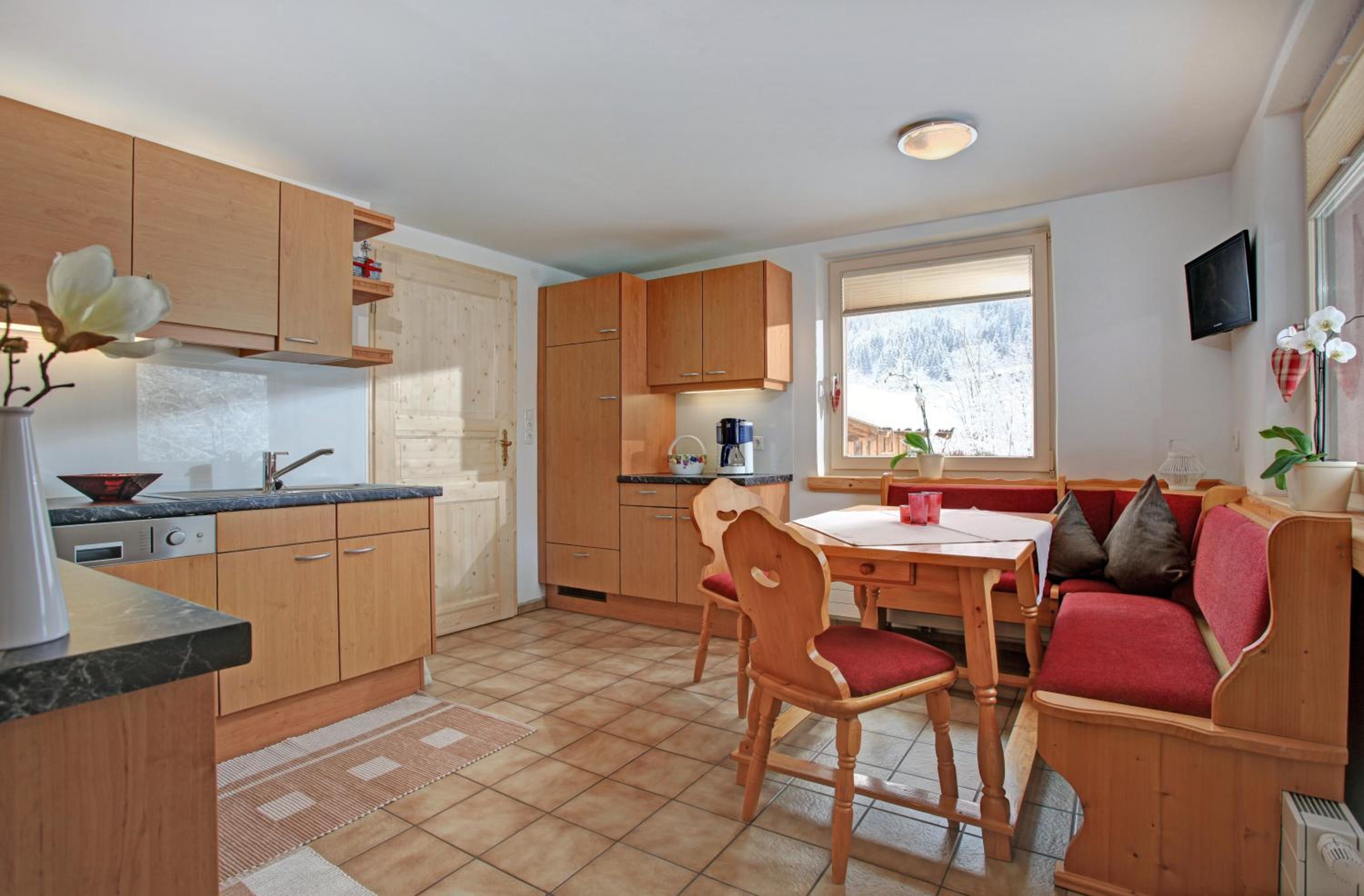 Apartment with Terrace photo 2