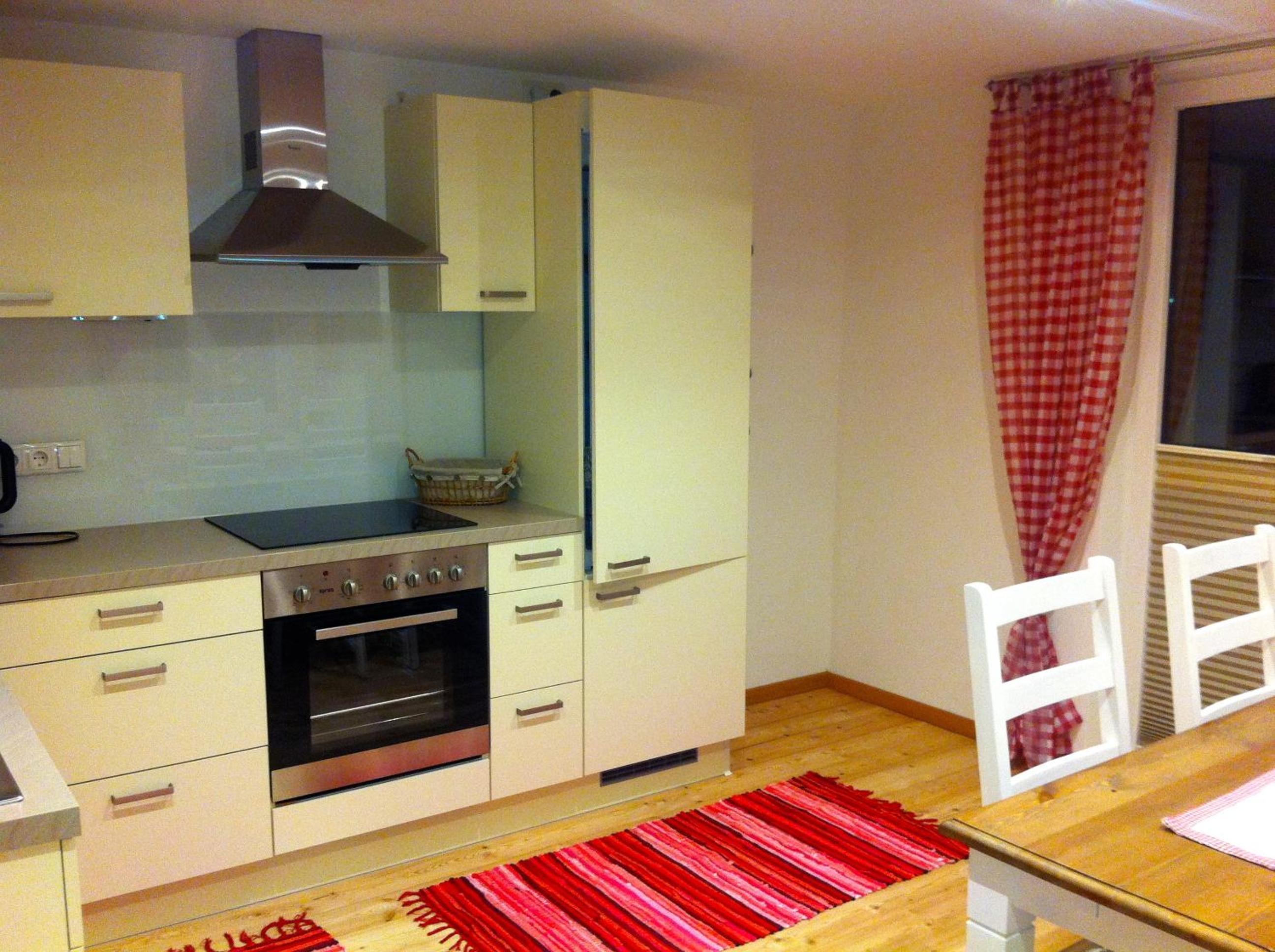 Apartment with Balcony photo 2